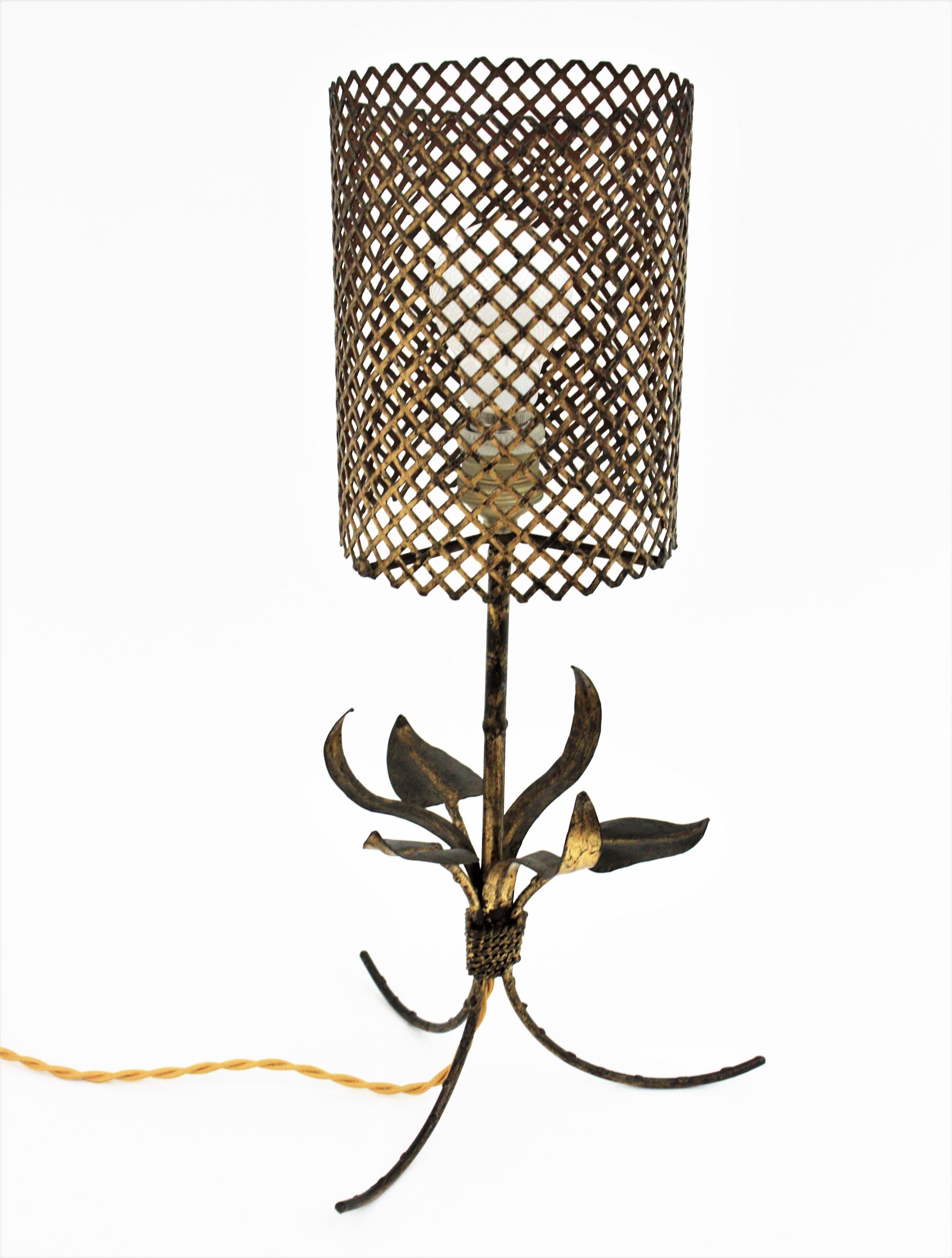 20th Century French Faux Bamboo Foliage Tripod Table Lamp in Gilt Metal, 1940s For Sale