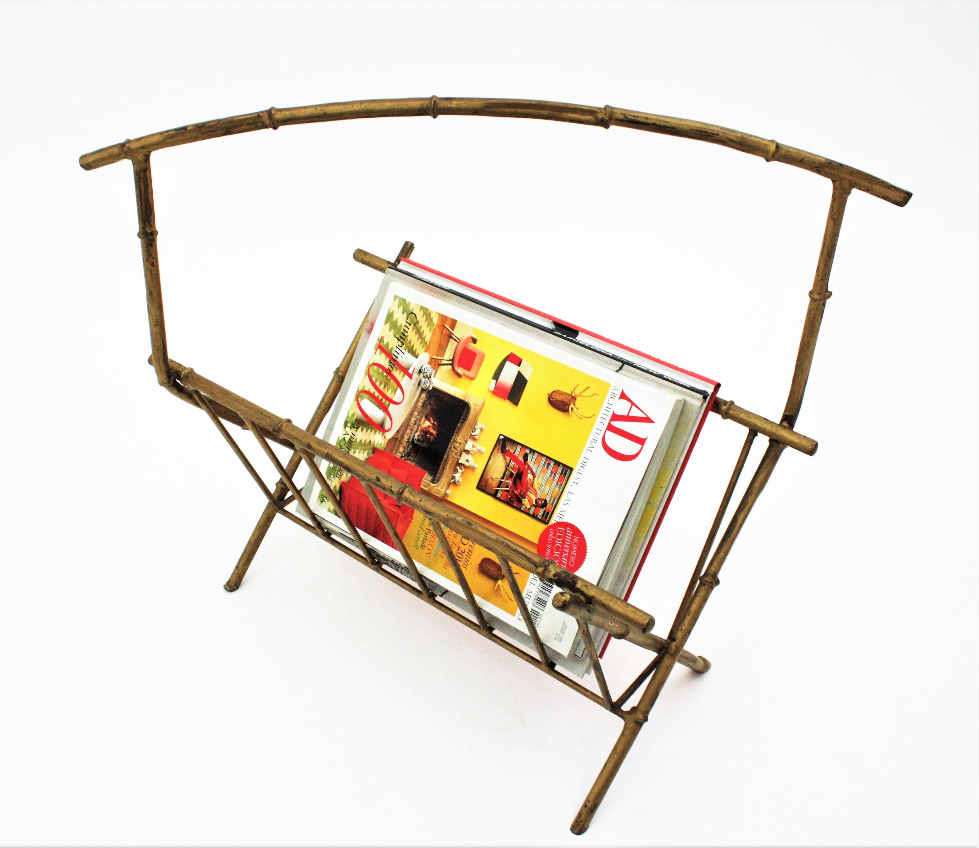 French Faux Bamboo Gilt Iron Magazine Rack, Maison Baguès Style In Good Condition For Sale In Barcelona, ES