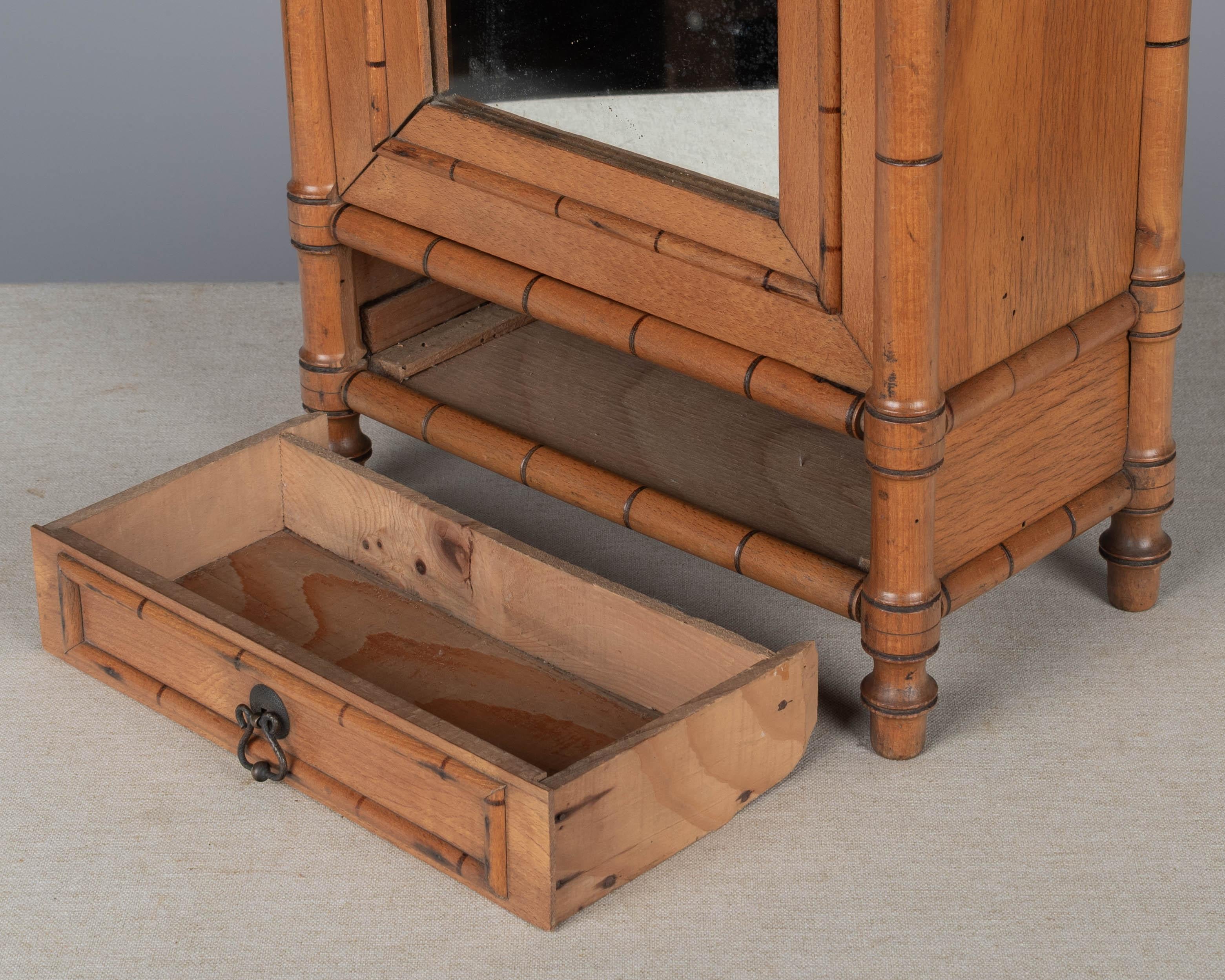 French Faux Bamboo Miniature Armoire or Doll Furniture en venta 1