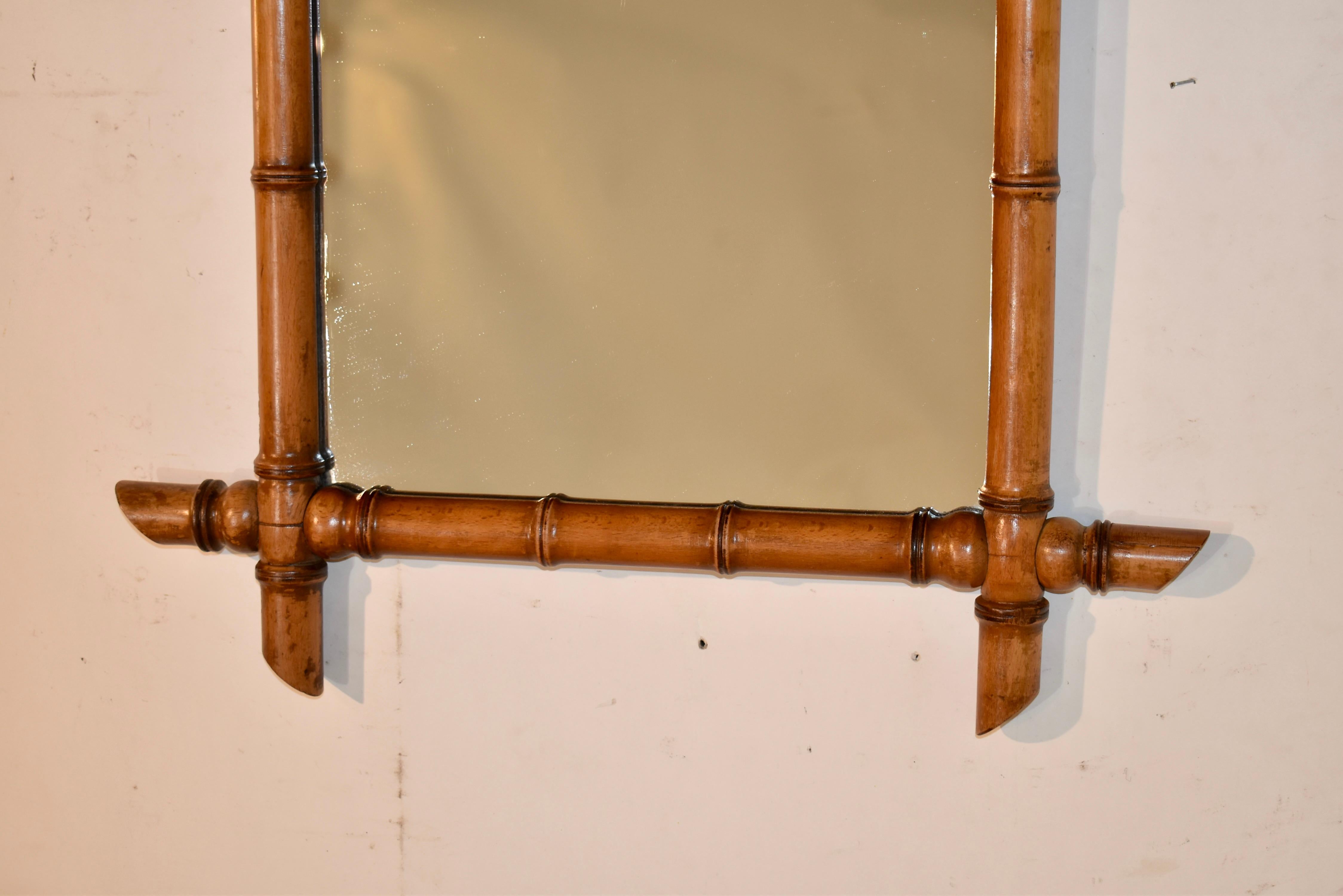 Espejo francés de imitación de bambú en cerezo, Circa 1900 Francés en venta