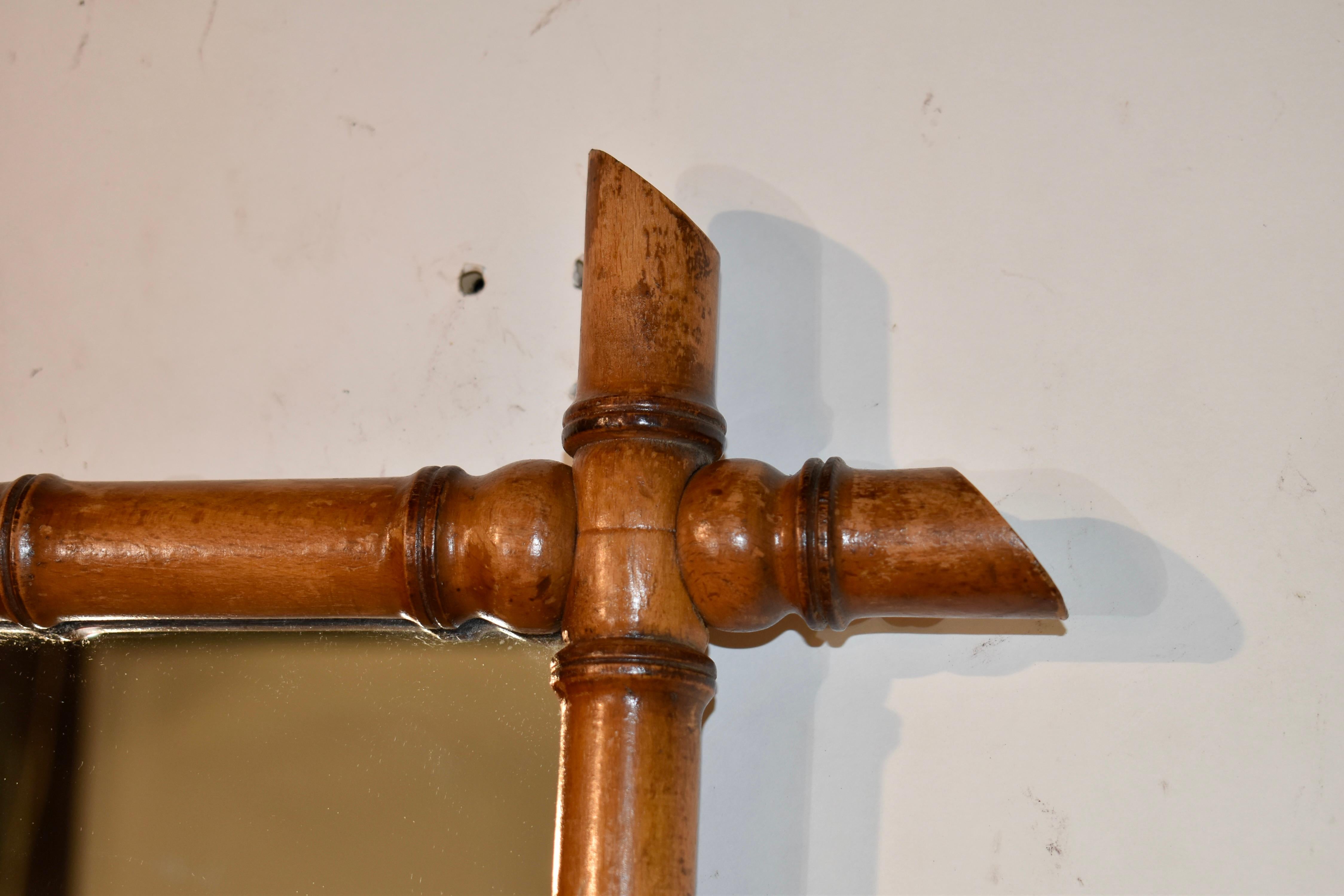 Espejo francés de imitación de bambú en cerezo, Circa 1900 en Bueno estado para la venta en High Point, NC