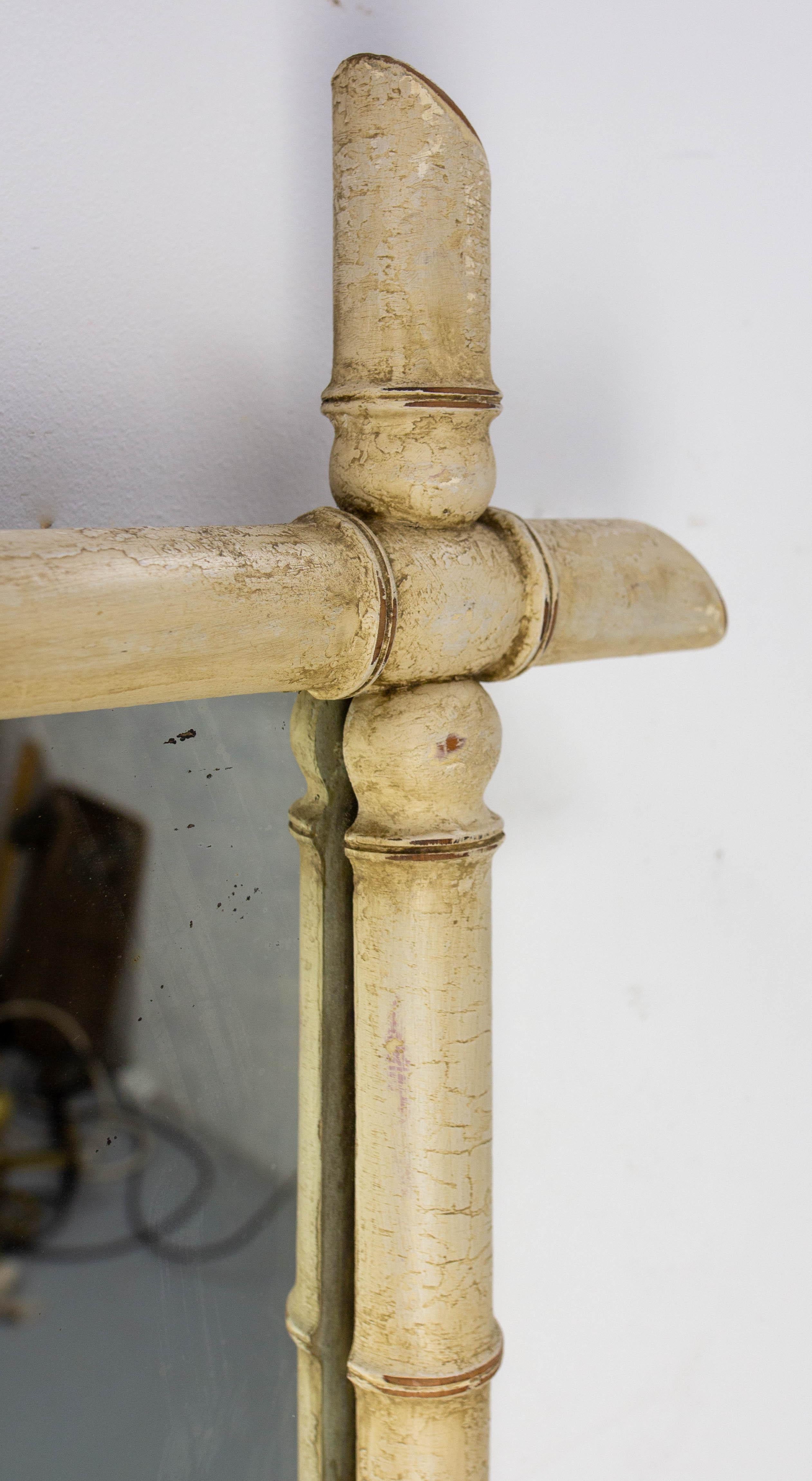 Französisch Faux Bamboo Spiegel patiniert & gemalt Sittiche auf Spiegel, um 1910 im Angebot 1