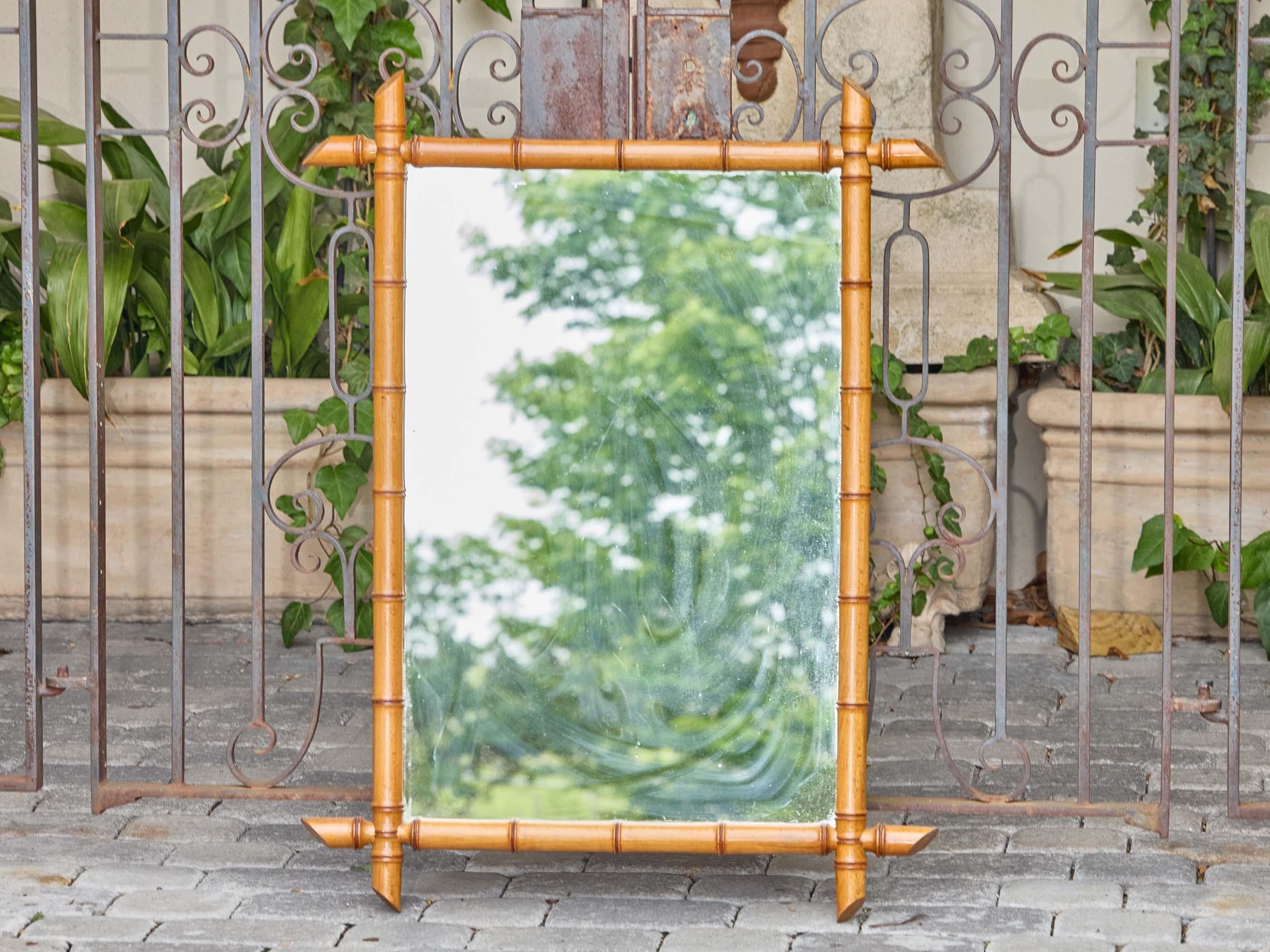 Specchio da parete francese in finto bambù con legno intagliato, circa 1900 in vendita 2