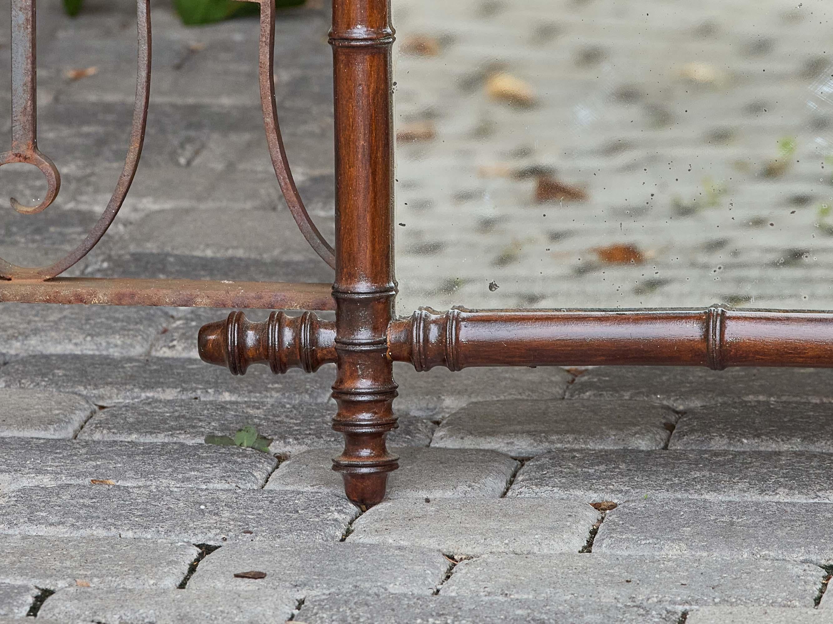 Francese Specchio da parete francese in finto bambù con legno tinto scuro, circa 1900 in vendita