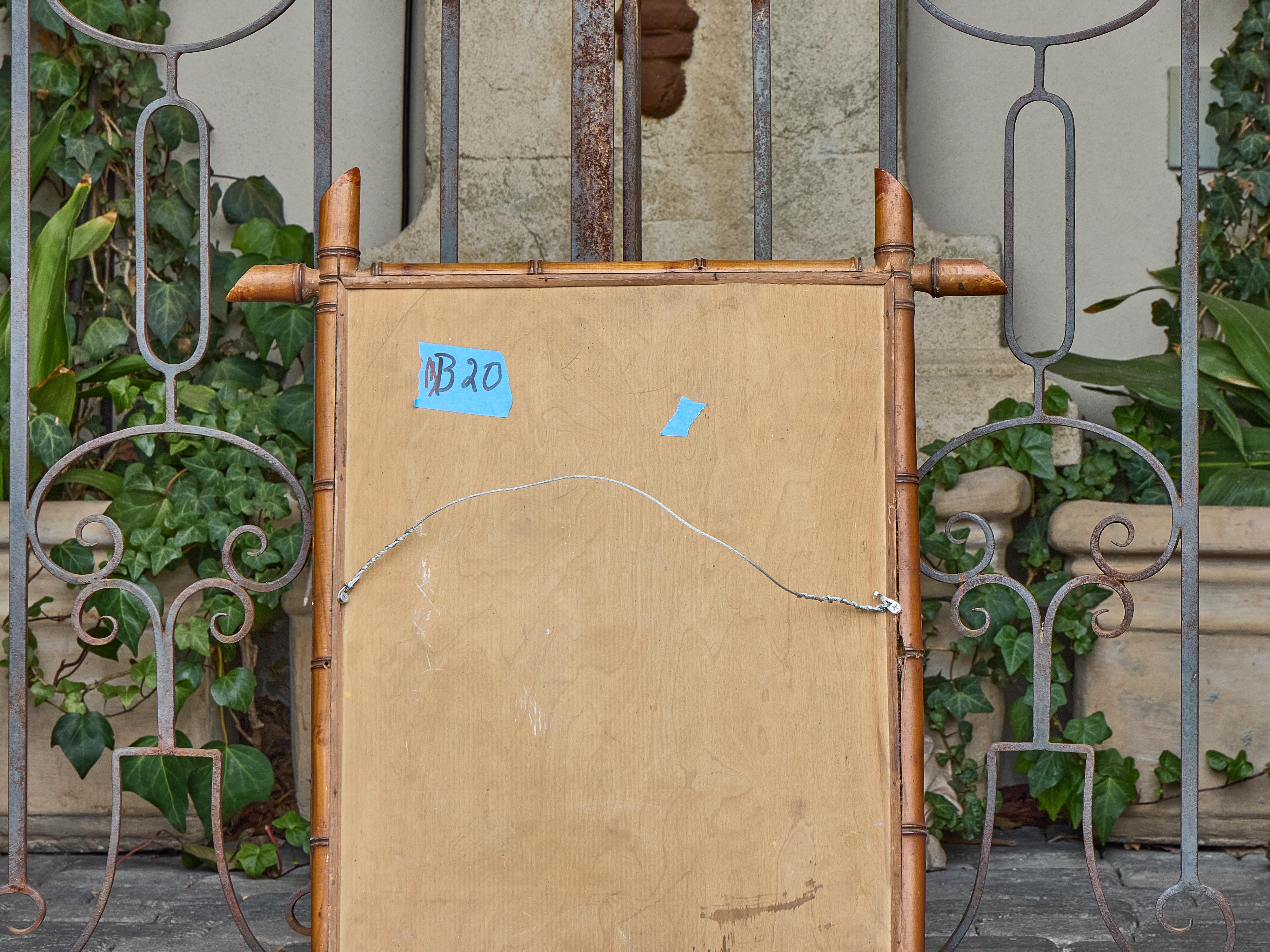 Miroir mural en faux bambou avec cadre sculpté, vers 1900 en vente 1