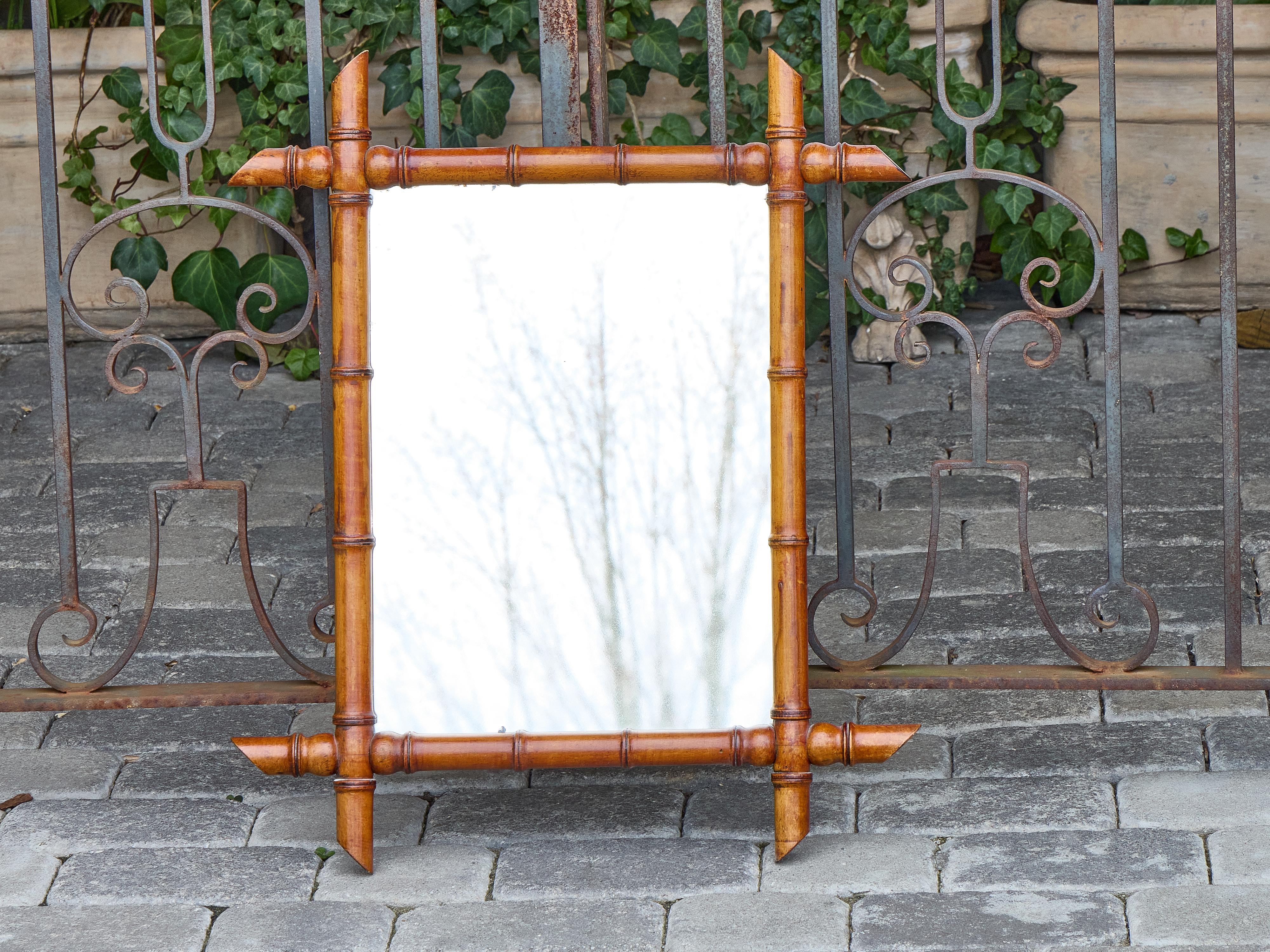 Miroir mural français en faux bambou avec cadre en bois tourné, vers 1900 en vente 4