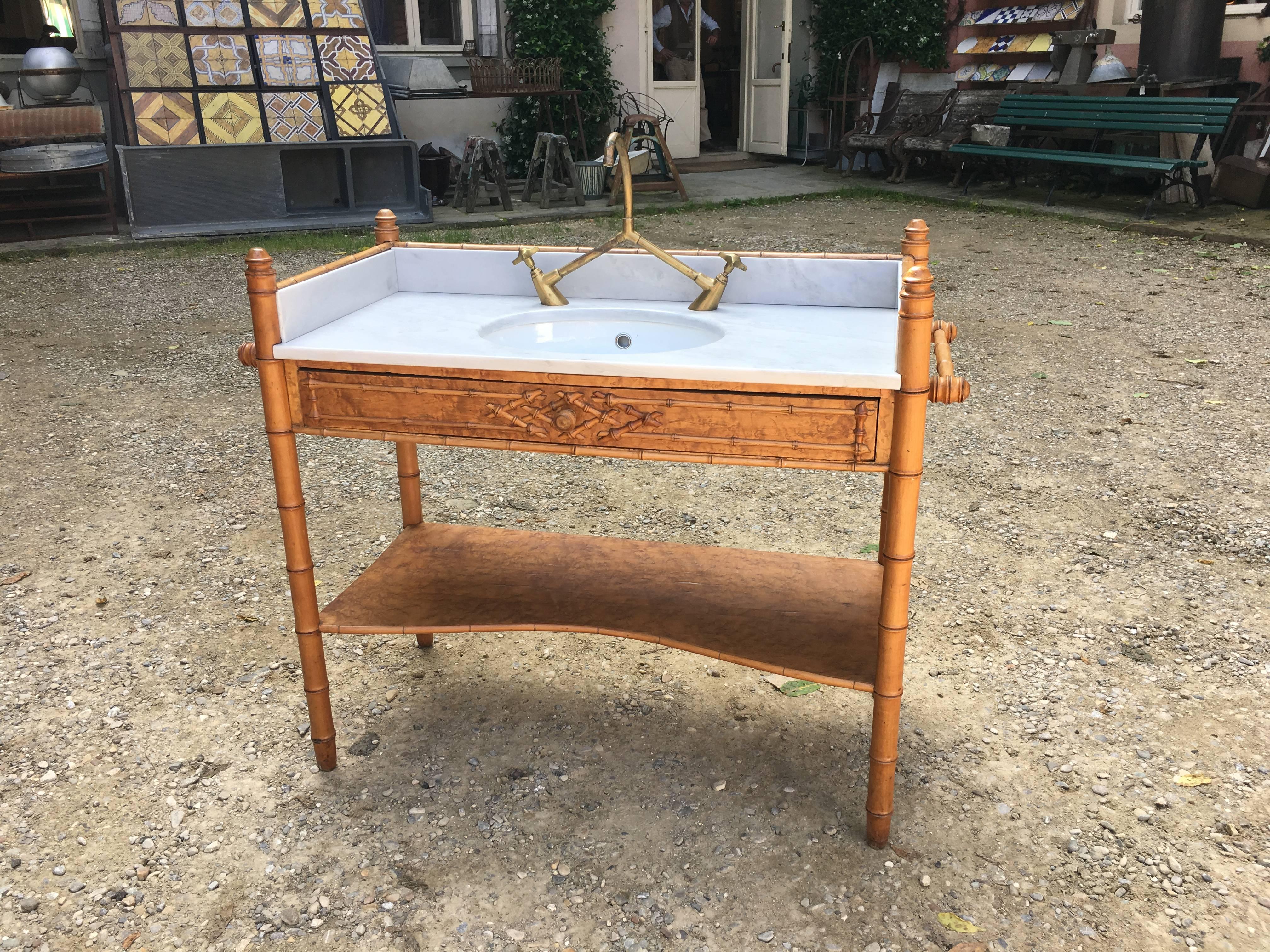 French Faux Bamboo with Marble Top Sink and Brass Faucet from 19th Century In Excellent Condition In Florence, IT