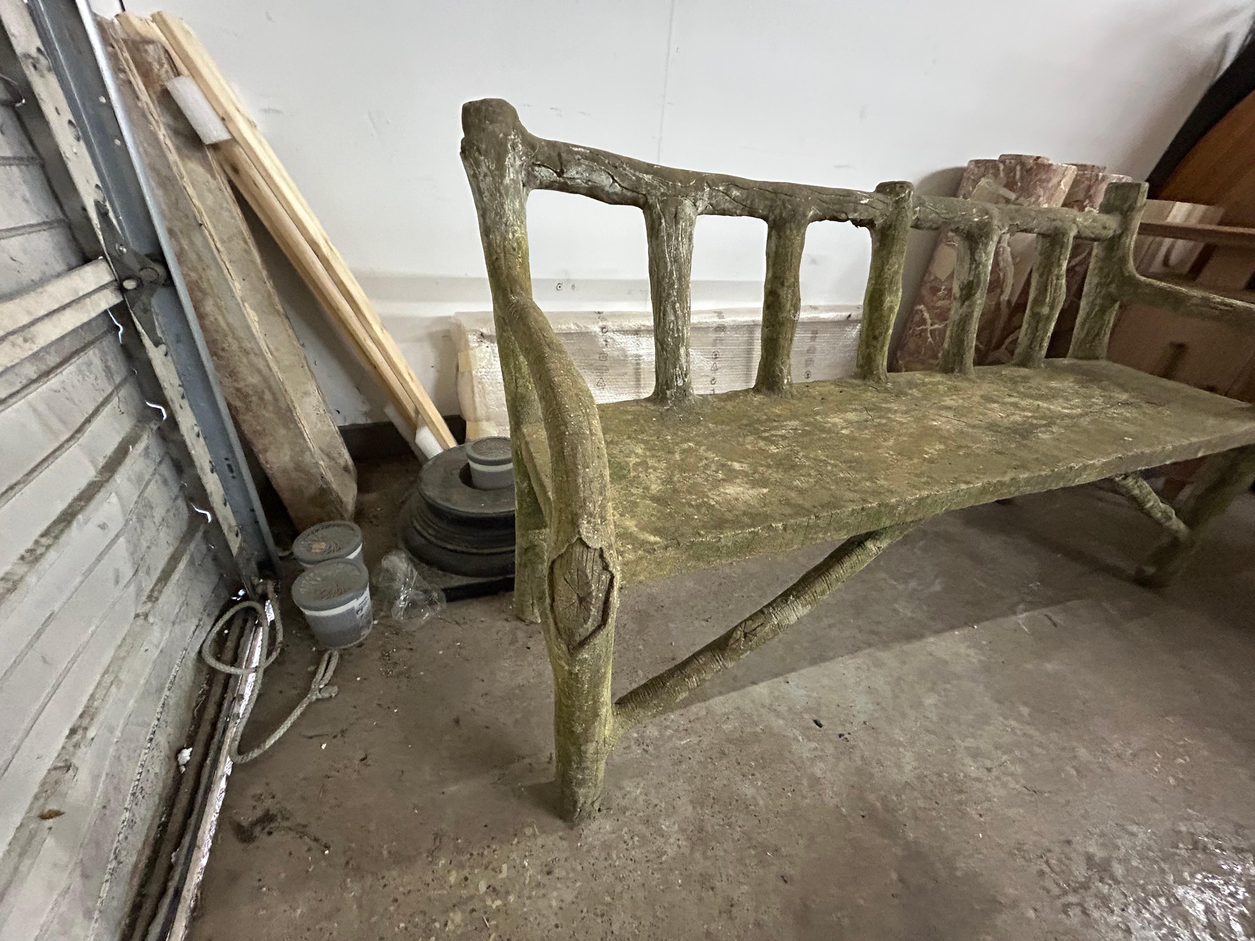 Banc de jardin français en faux bois en vente 3