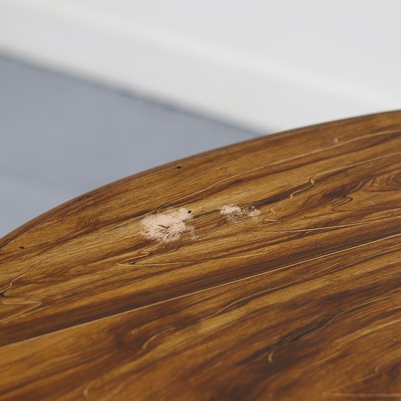 Mesa auxiliar francesa pintada Faux Bois en venta 2