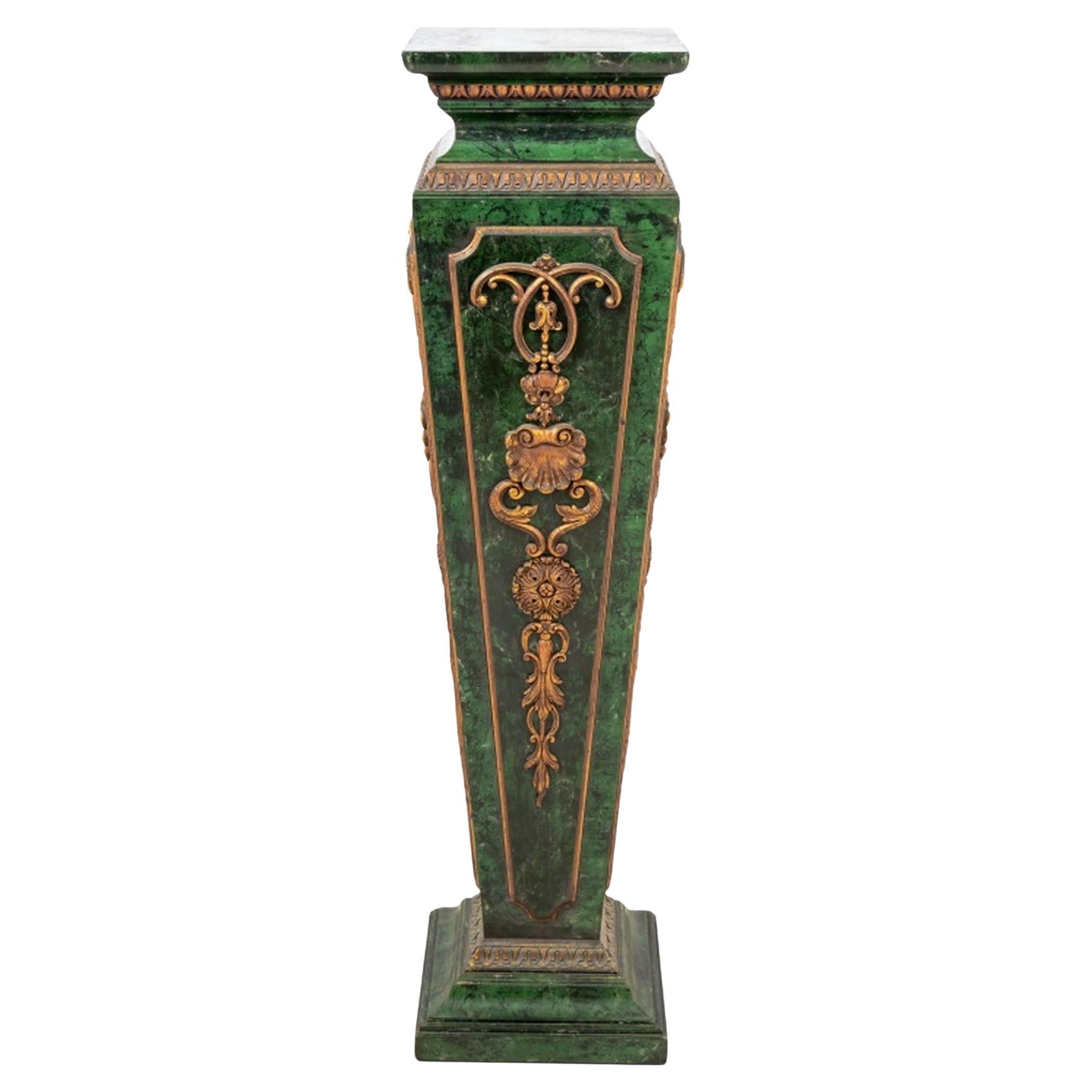 Französischer grüner Kunstmarmor und goldfarbenes Pedestal