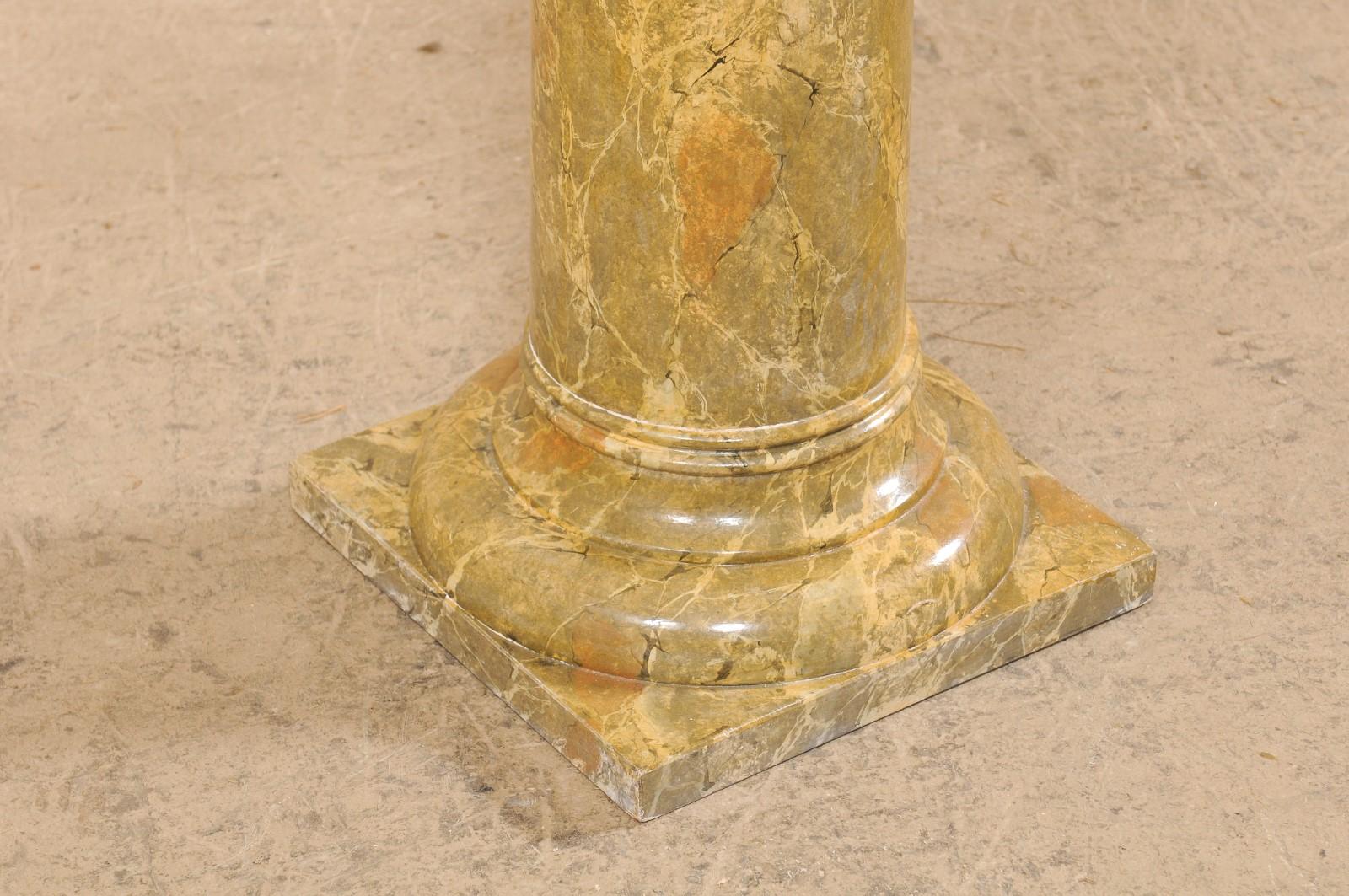 French Faux-Marble Painted Column Pedestal from the Mid-20th C In Good Condition For Sale In Atlanta, GA