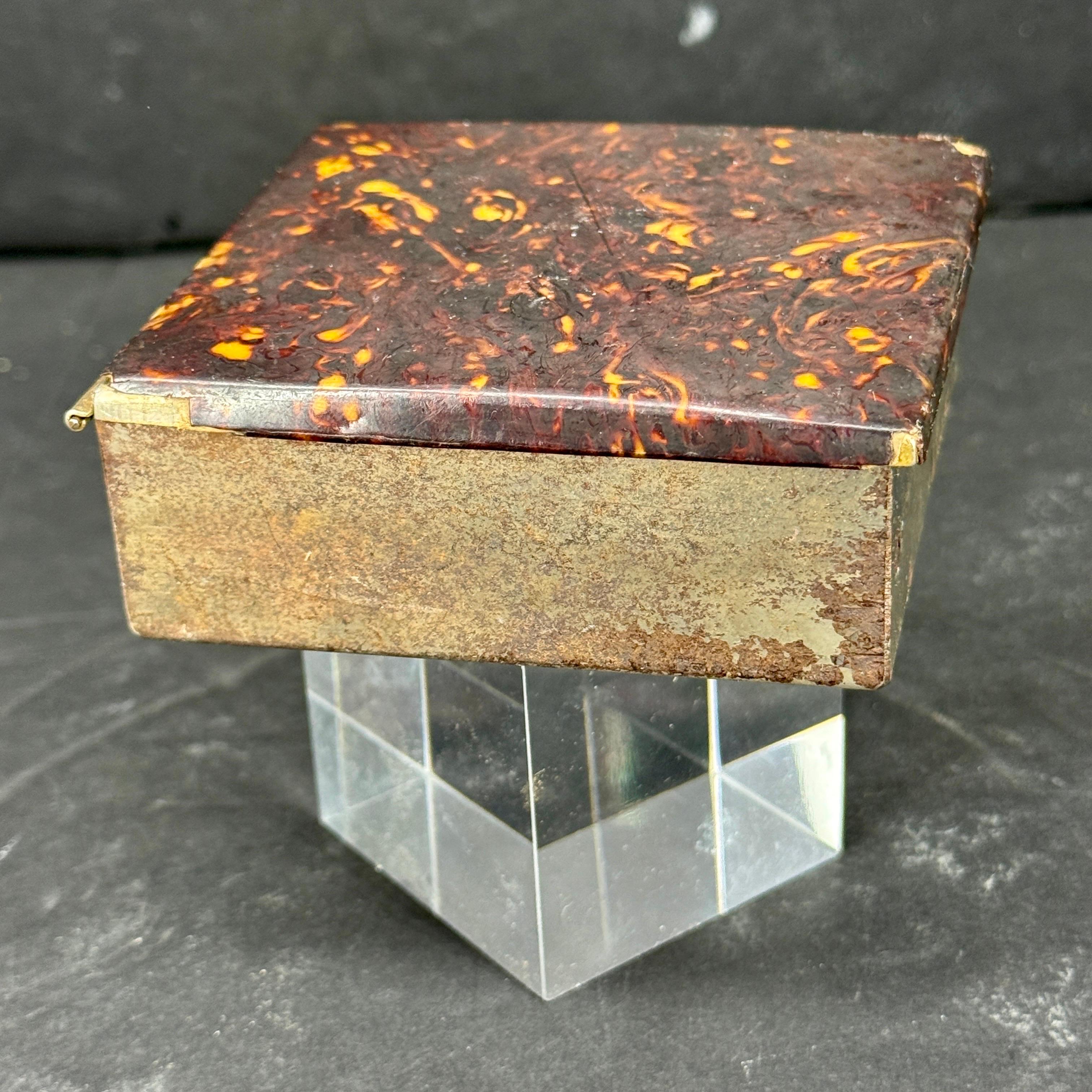 French Faux Tortoise Shell Cigarette Snuff Tobacco Box In Good Condition For Sale In Haddonfield, NJ