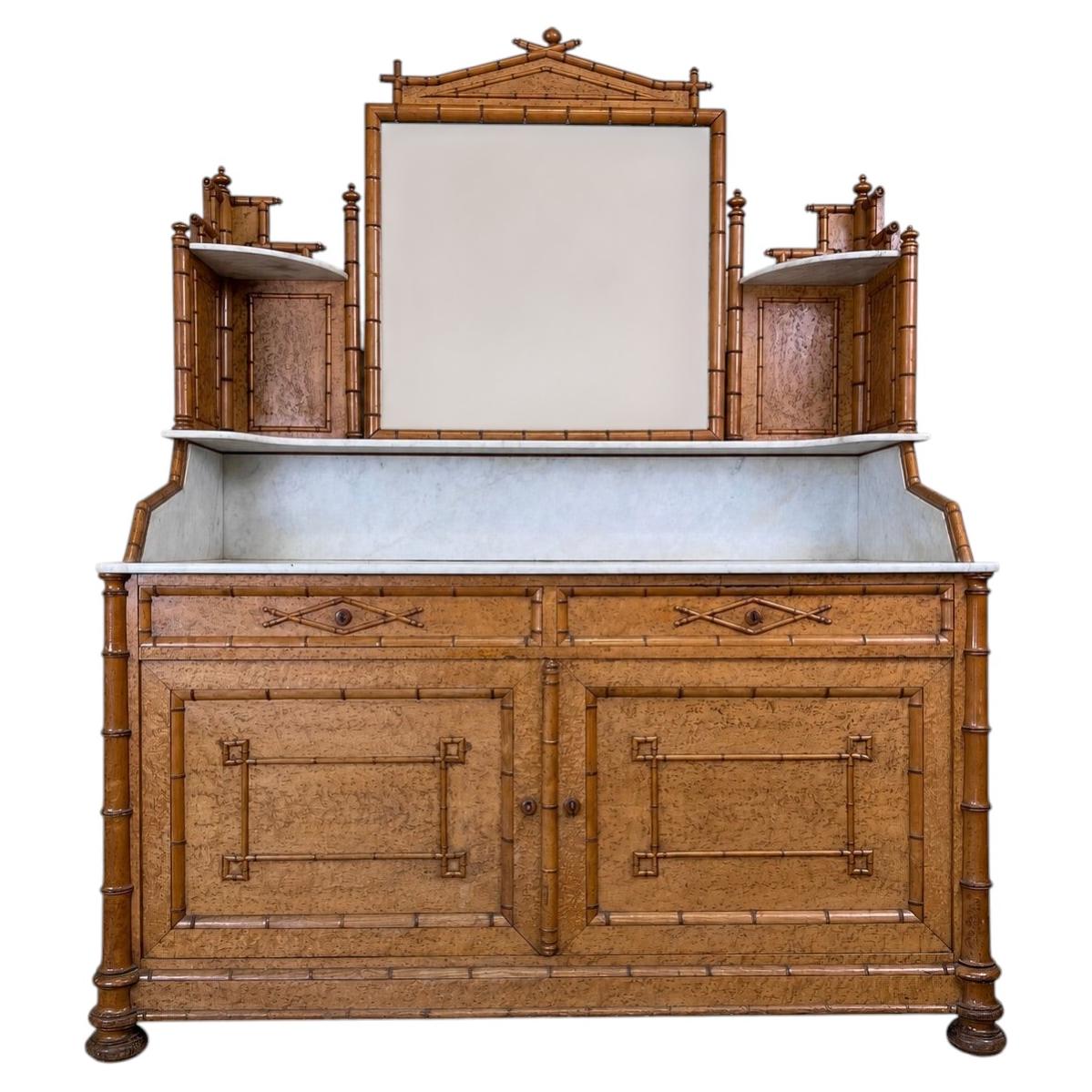 Tocador o lavabo francés de mármol con acabado de «faux-bambú» y madera de arce «Bird’s-Eye», hacia 189