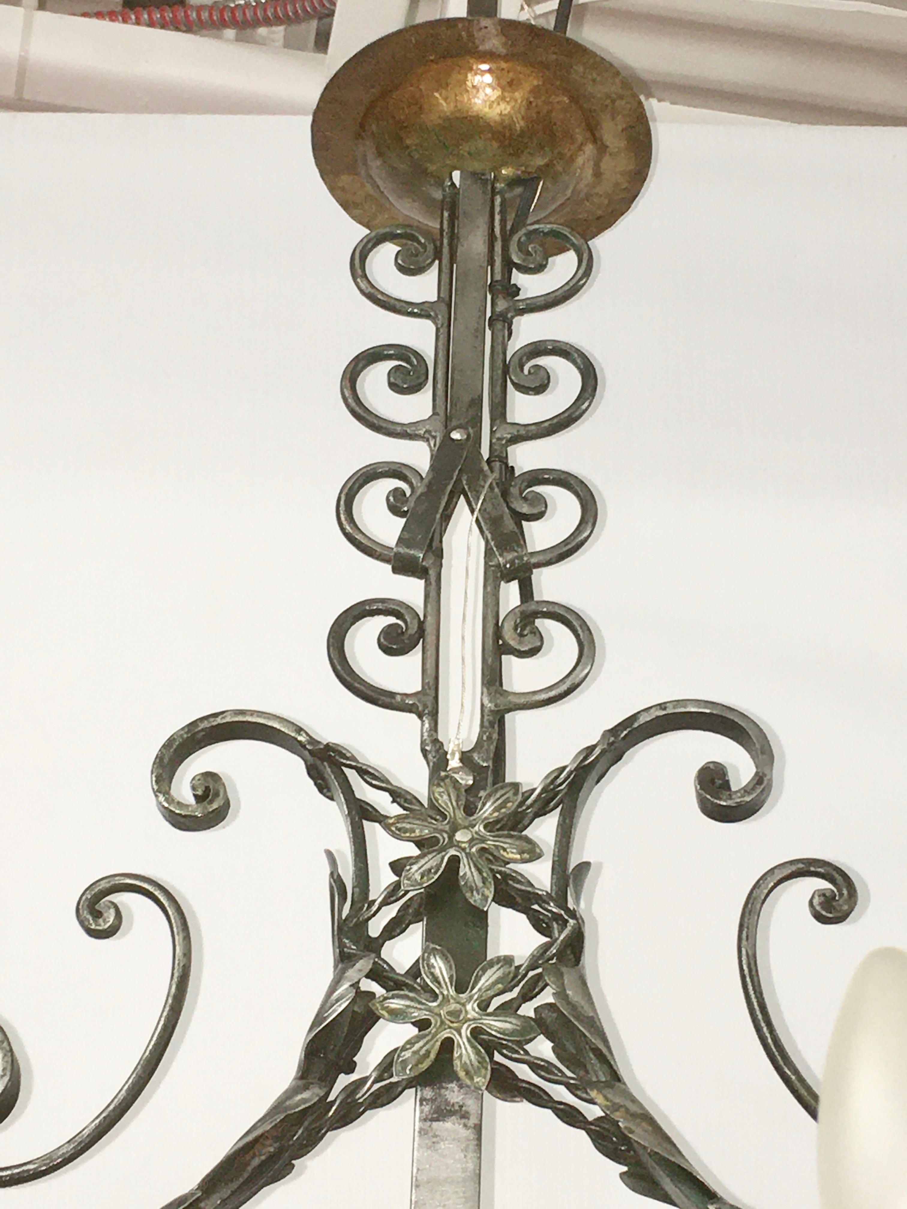French Fer Forge 10-Light Chandelier with Copper Jardinière In Good Condition In Hanover, MA