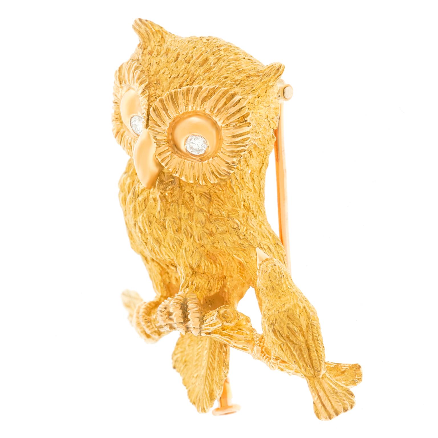 French 1950s Gold Owl and Bird Brooch In Excellent Condition In Litchfield, CT