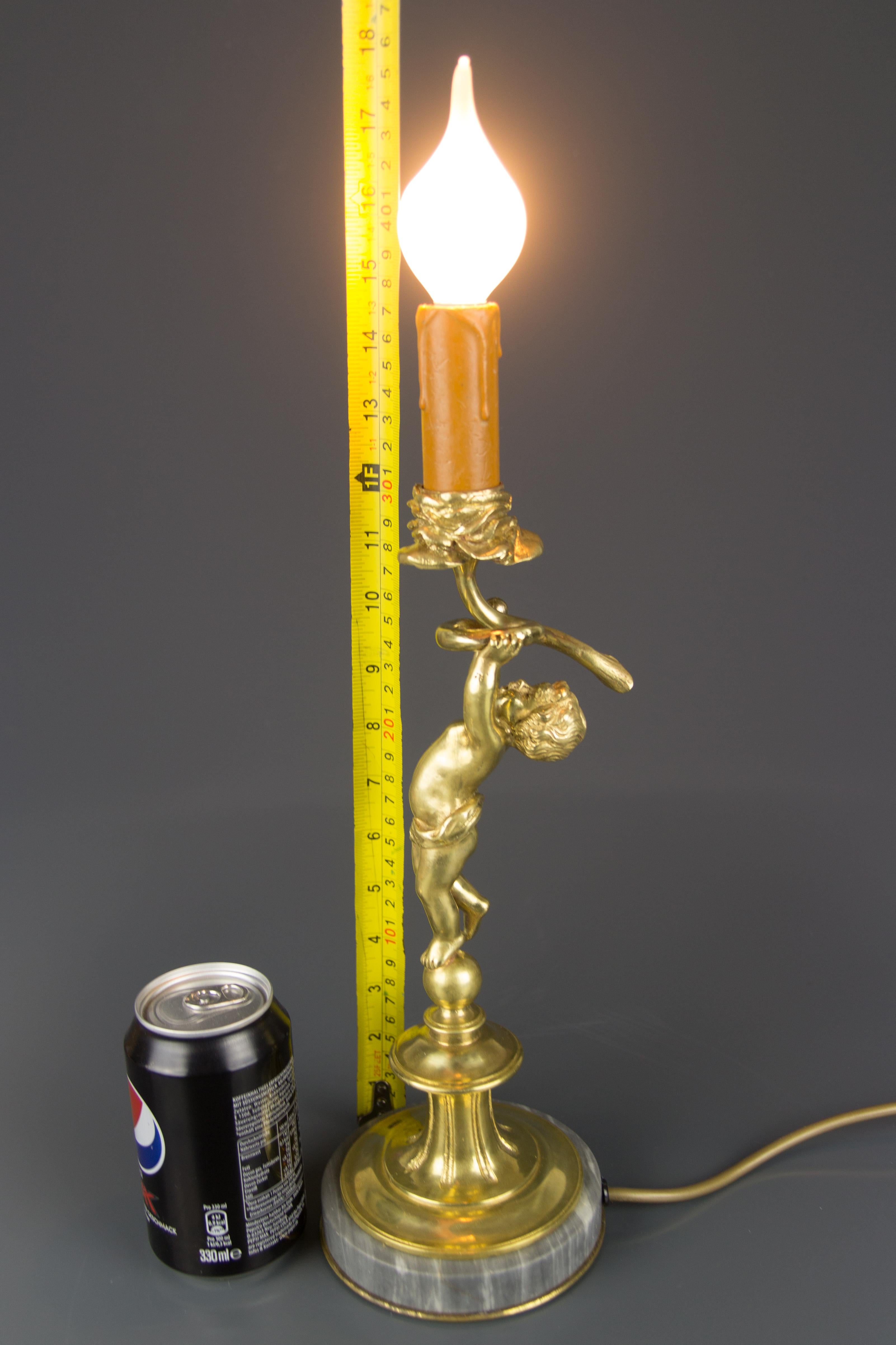 French Figural Bronze and Marble Cherub Table Lamp, 1920s For Sale 9