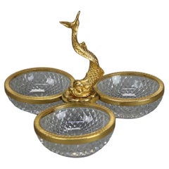Plat à bonbons ou à condiments français figuratif dauphin en bronze doré et verre taillé C1900