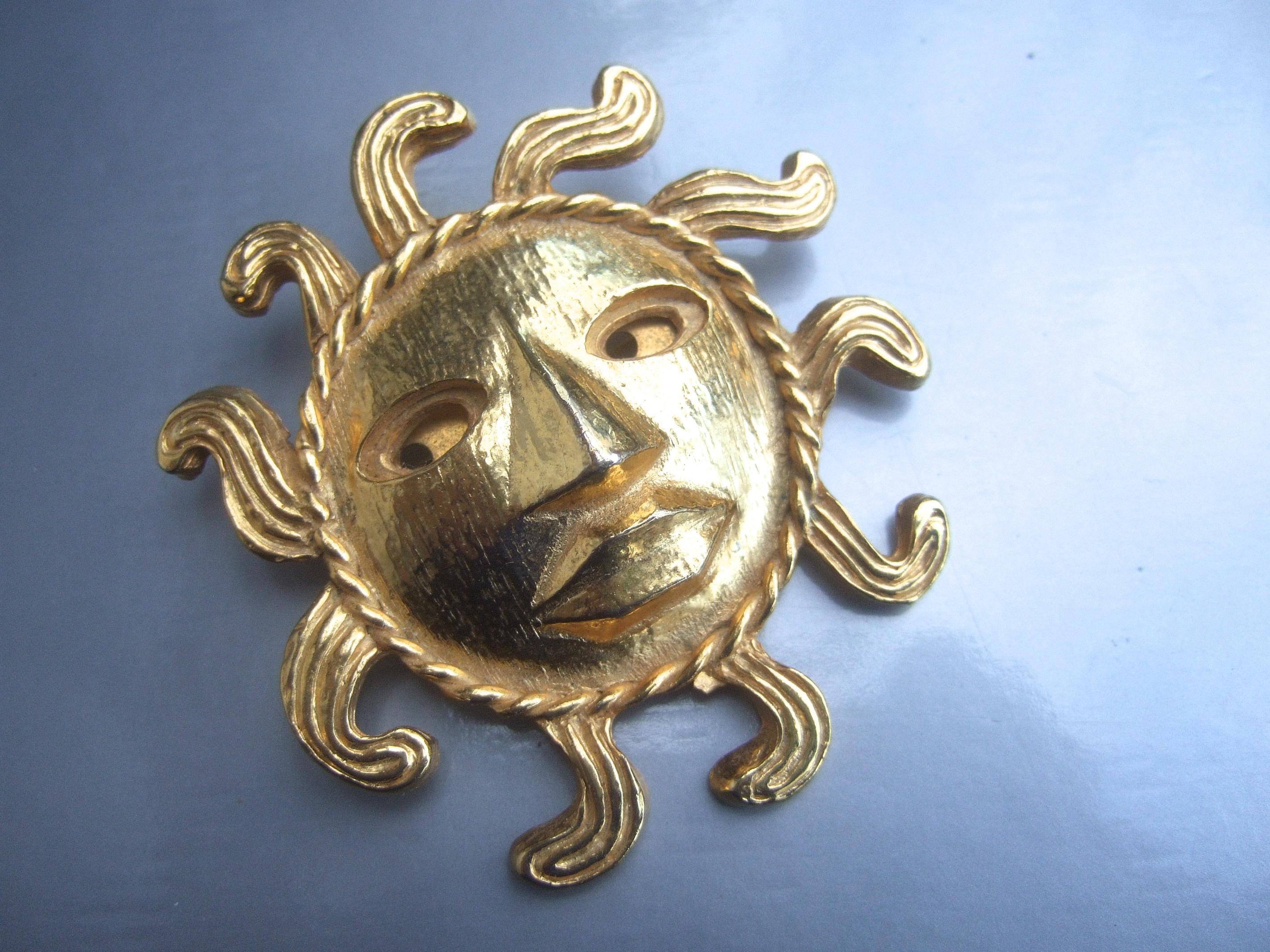 French Figural Radiating Sun Beam Brooch Designed by Barol Paris c 1980s 4