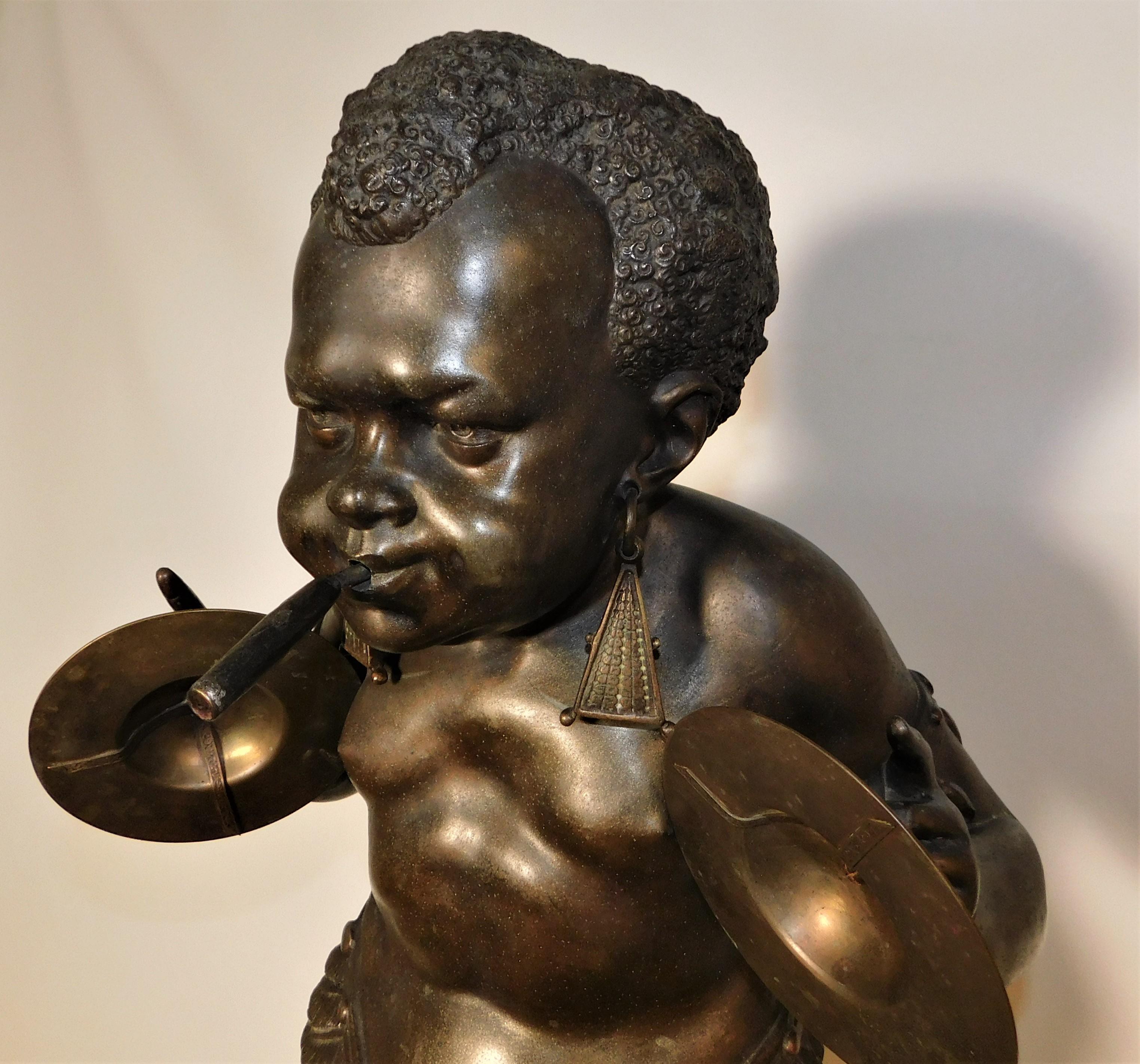 Espositore francese in bronzo figurato per negozio di sigari a gas in vendita 4