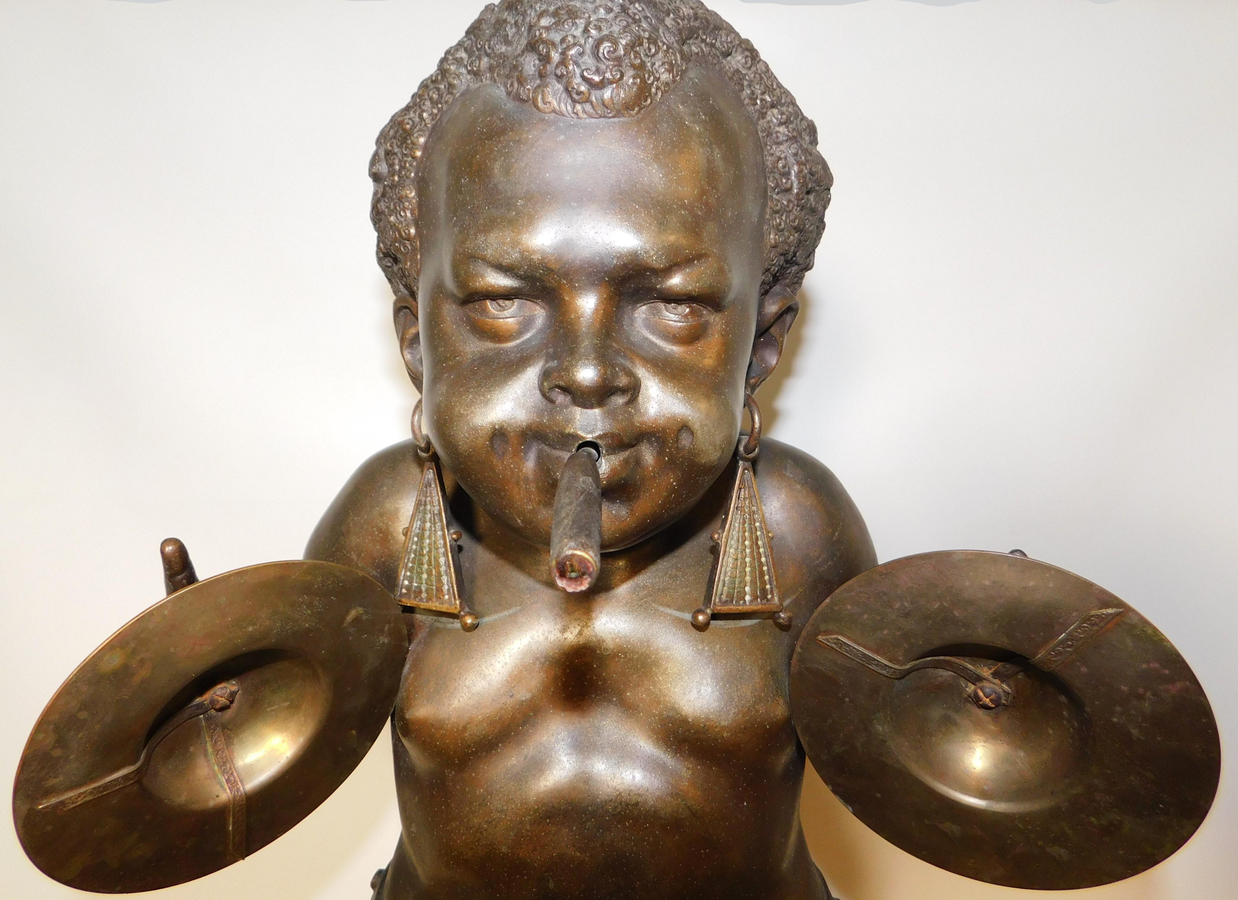 XIX secolo Espositore francese in bronzo figurato per negozio di sigari a gas in vendita