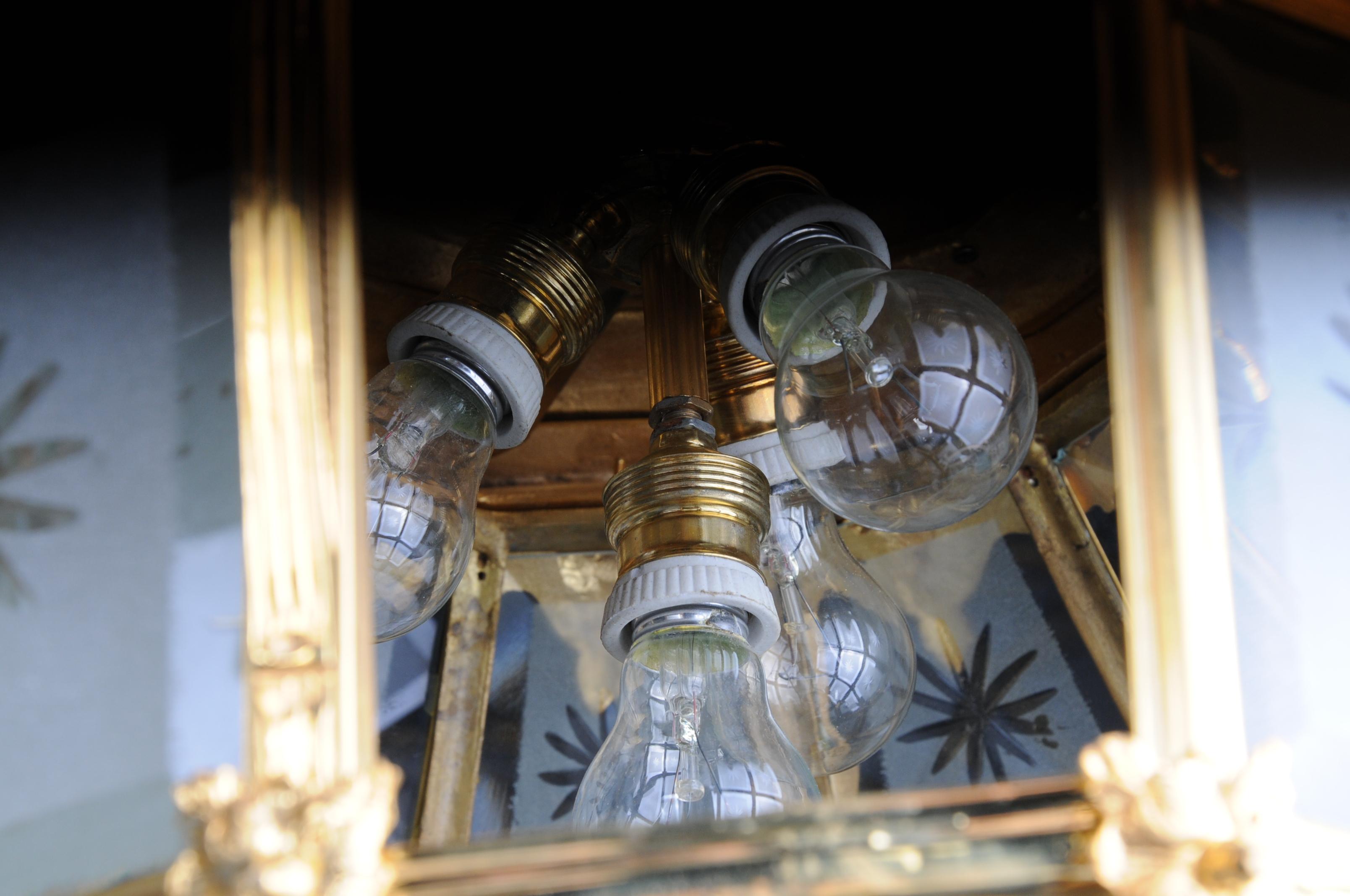French Fire Gilt Bronze Lantern/Chandelier Versailles Shape For Sale 2