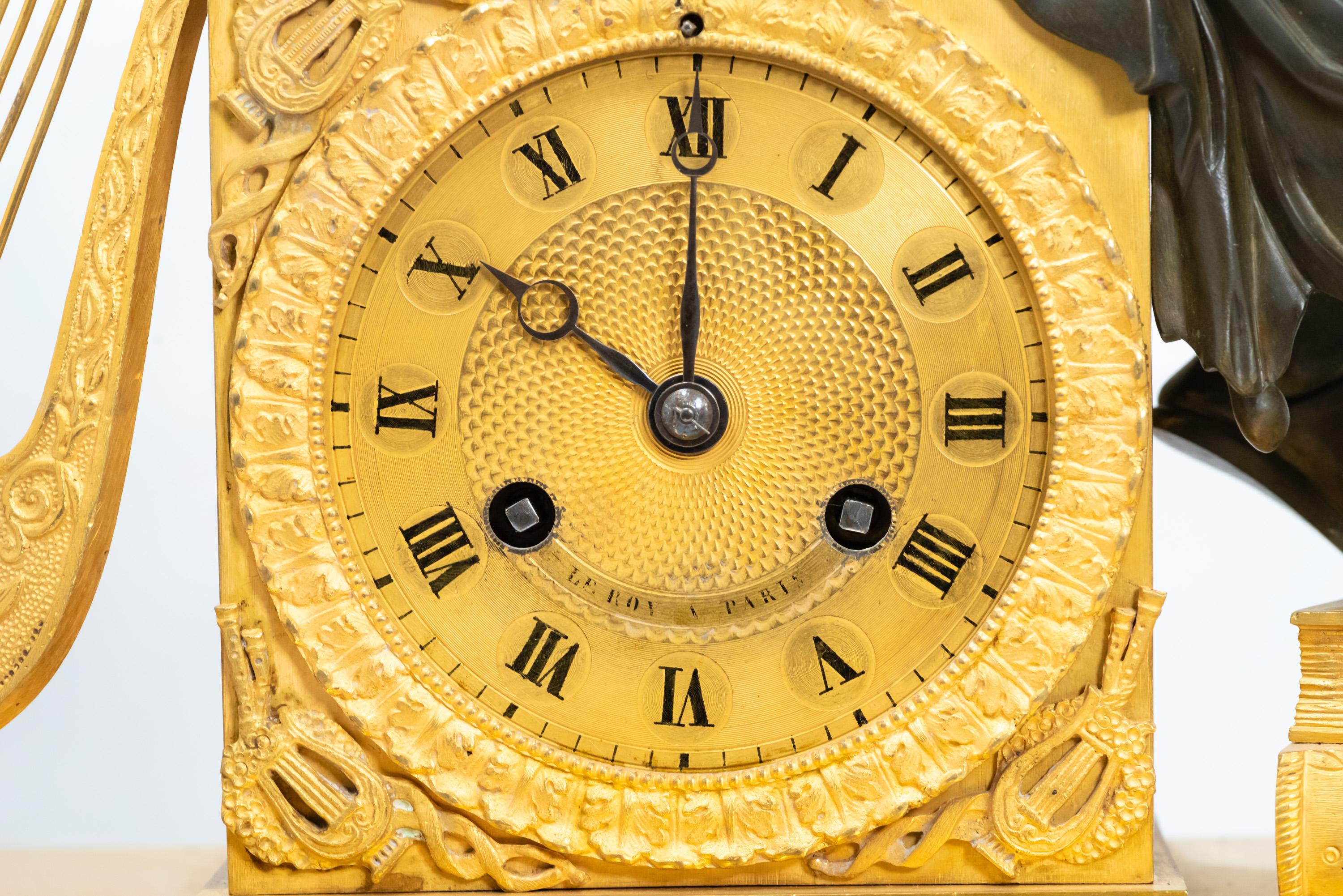 Eine restaurierte Patina und feuervergoldete Uhr mit der Darstellung von Virgil im Zustand „Gut“ im Angebot in 263-0031, JP