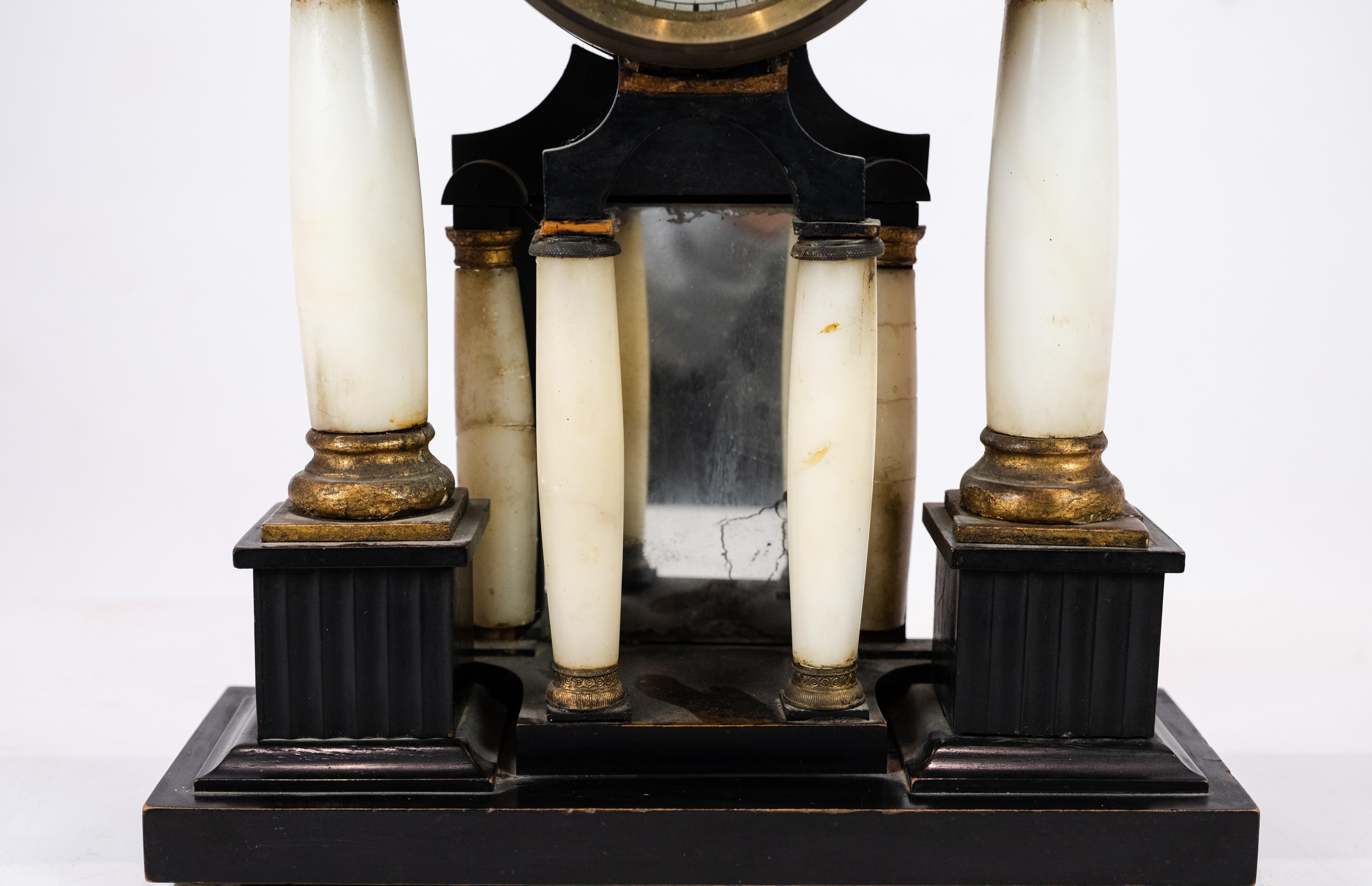 Mid-19th Century French Fireplace Clock of Marble, Bronze & Decorated With Ornaments From 1840s For Sale