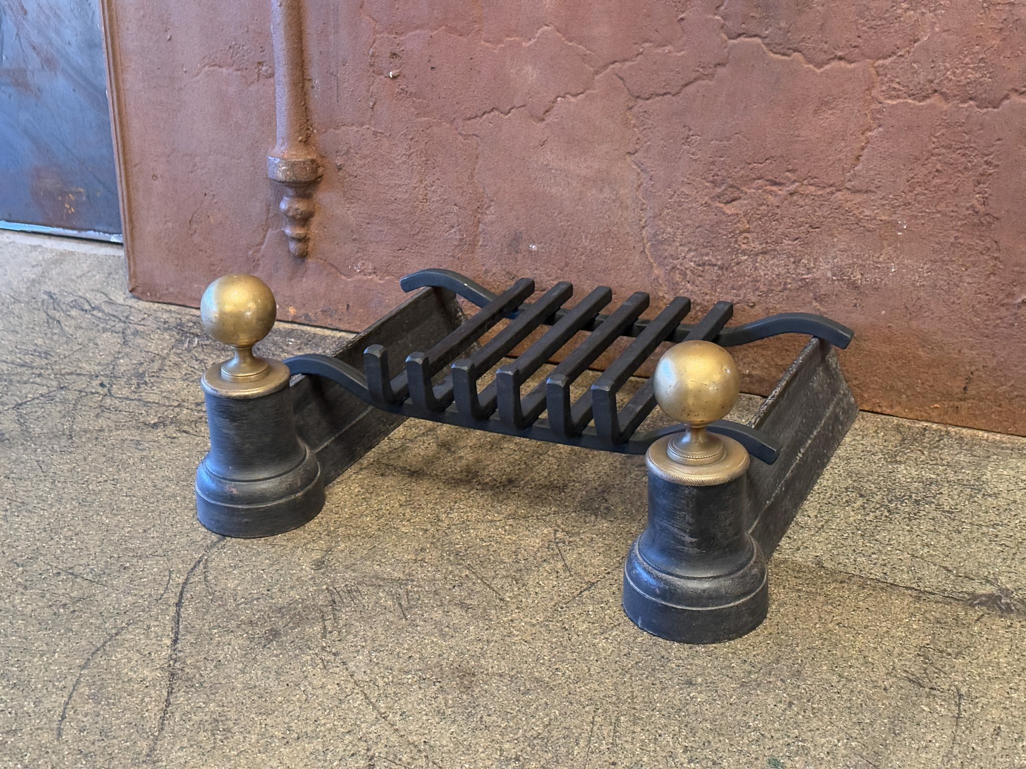 Grille à bûches de cheminée française, époque Napoléon III en vente 3