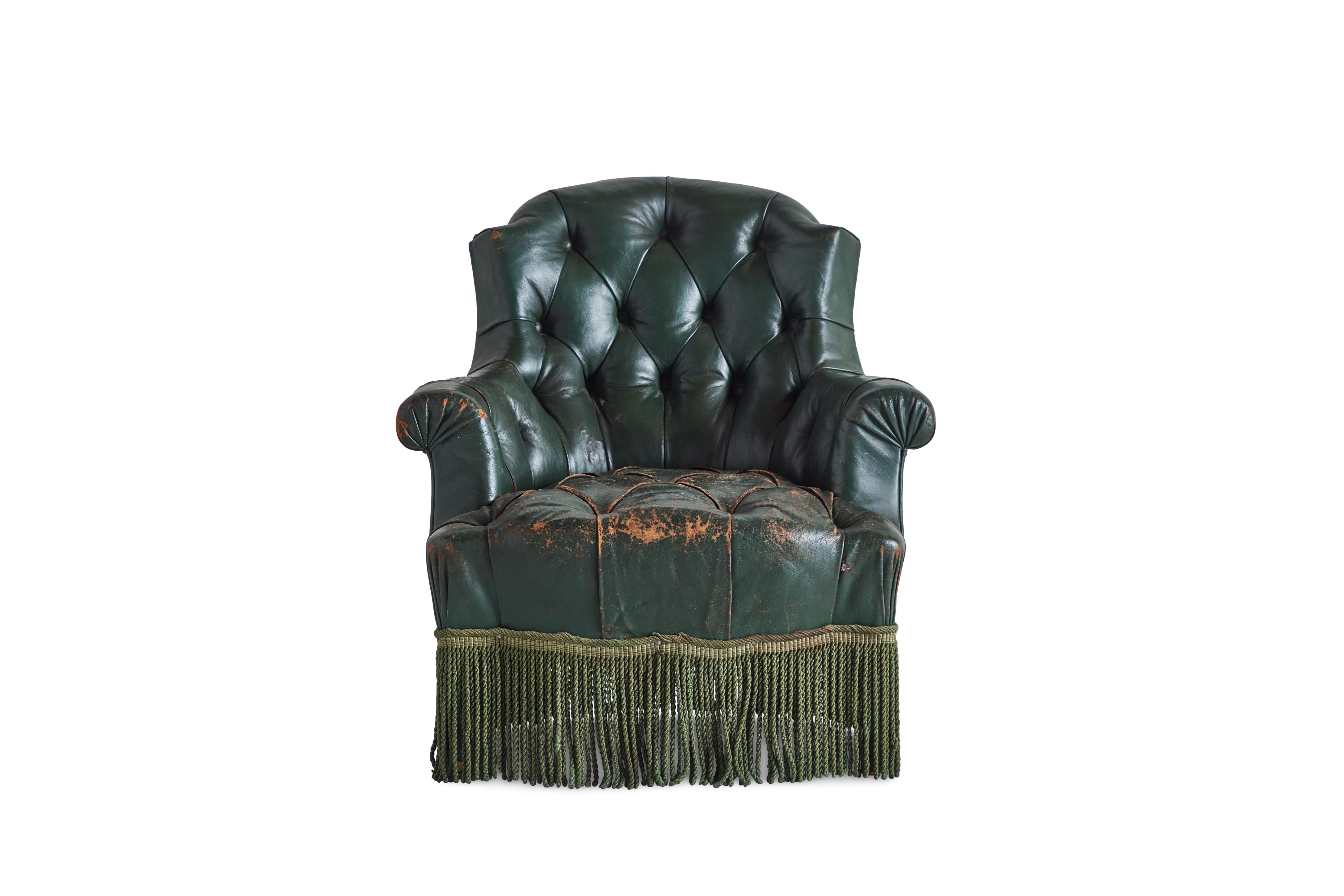 French Fireside Leather Chair in Hunter Green In Fair Condition In Los Angeles, CA