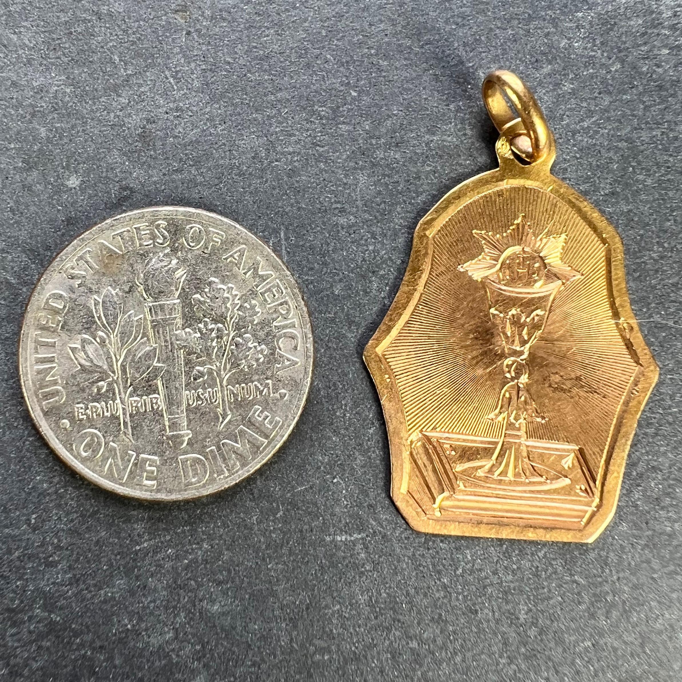 French First Communion 18K Yellow Gold Medal Pendant For Sale 6