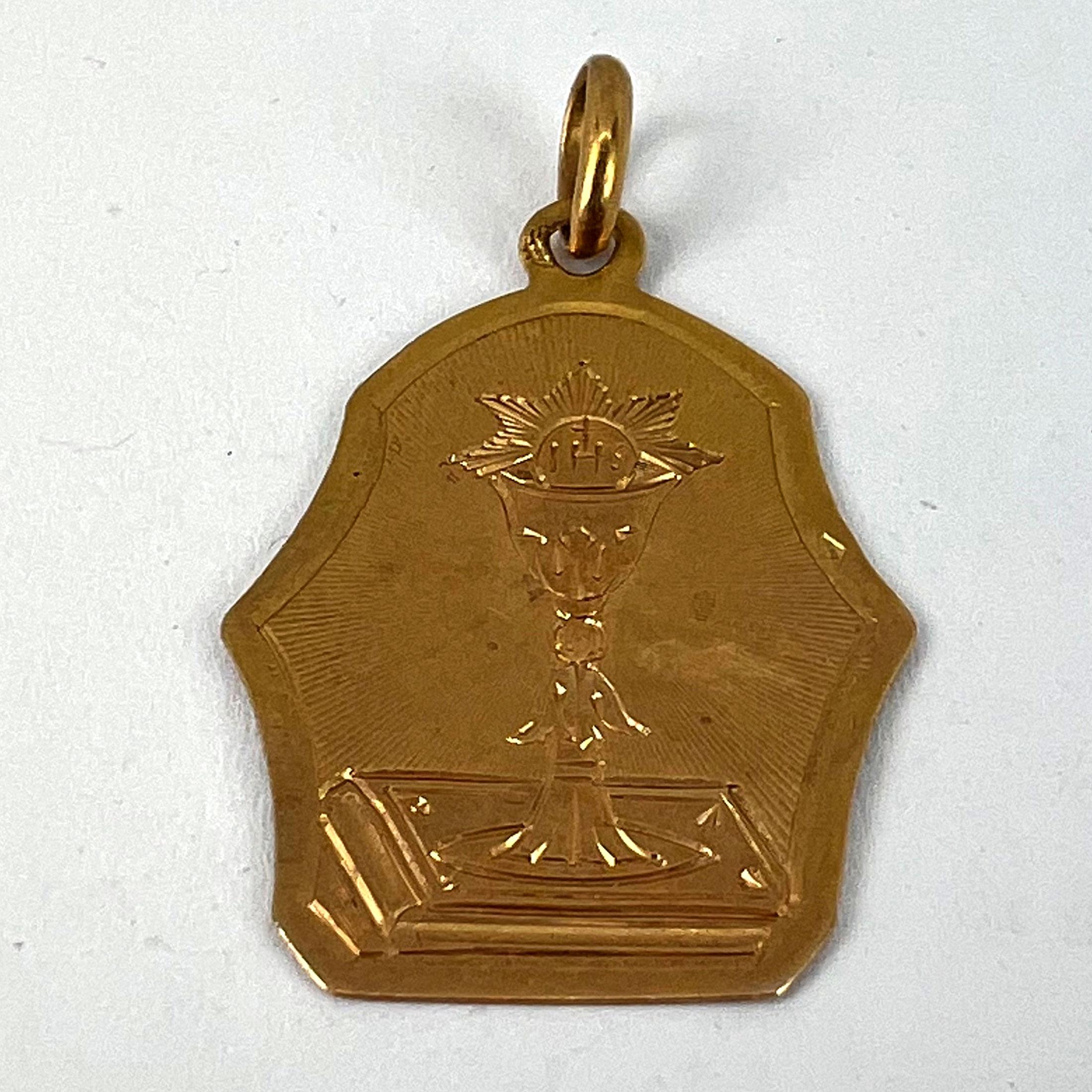 French First Communion 18K Yellow Gold Medal Pendant For Sale 8