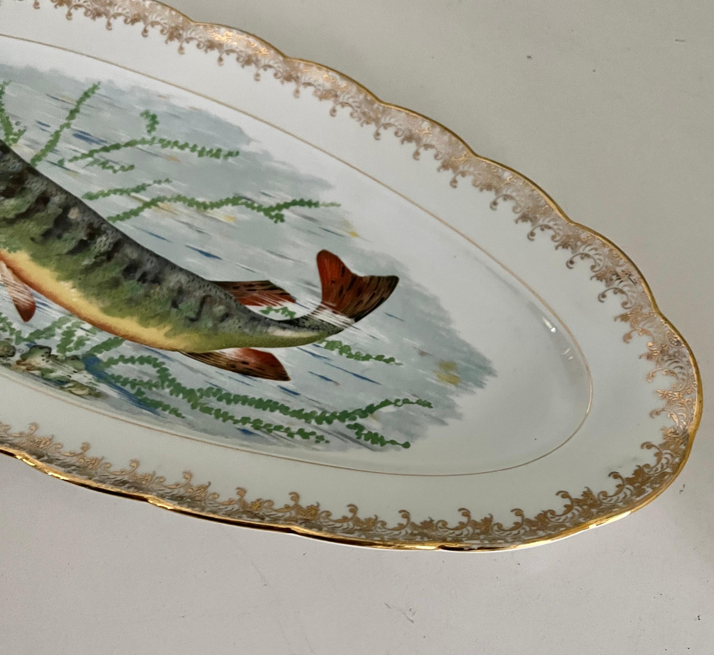 French Fish Platter with Gold Border In Good Condition In Los Angeles, CA