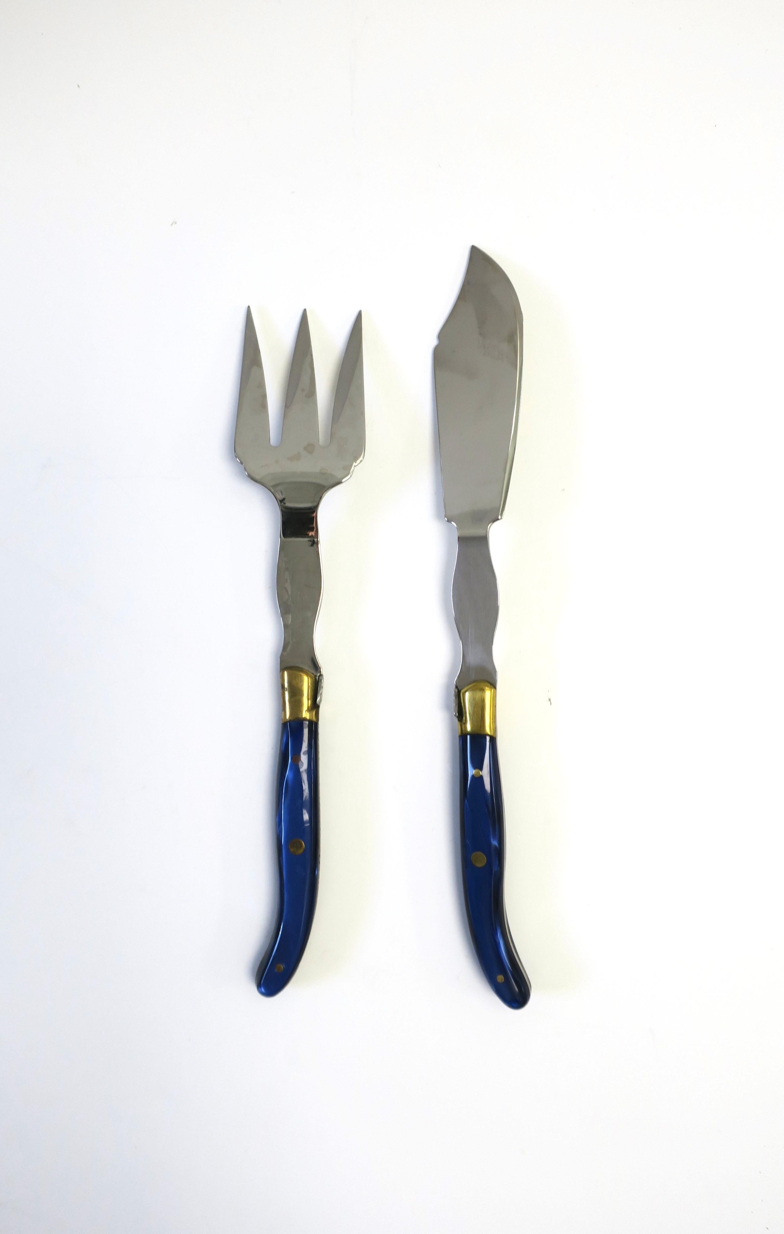 French Fish Poisson Fork and Knife Cutlery Service, Set of 2 In Excellent Condition For Sale In New York, NY