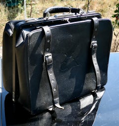 French Fitted Gentleman’s Travelling Dressing Case, in Leather