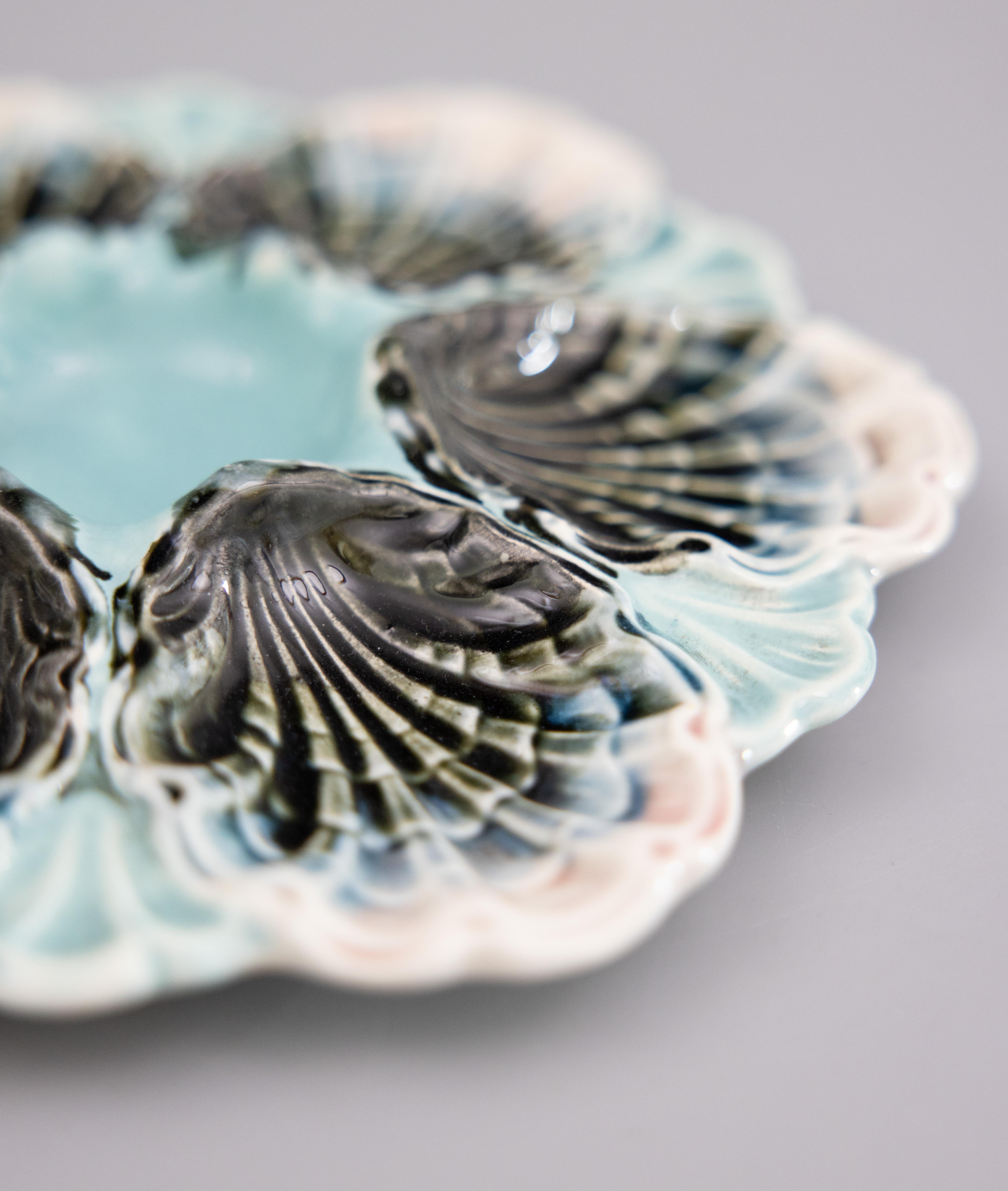 French Fives-Lille Majolica Turquoise Oyster Plate, circa 1890 For Sale 1
