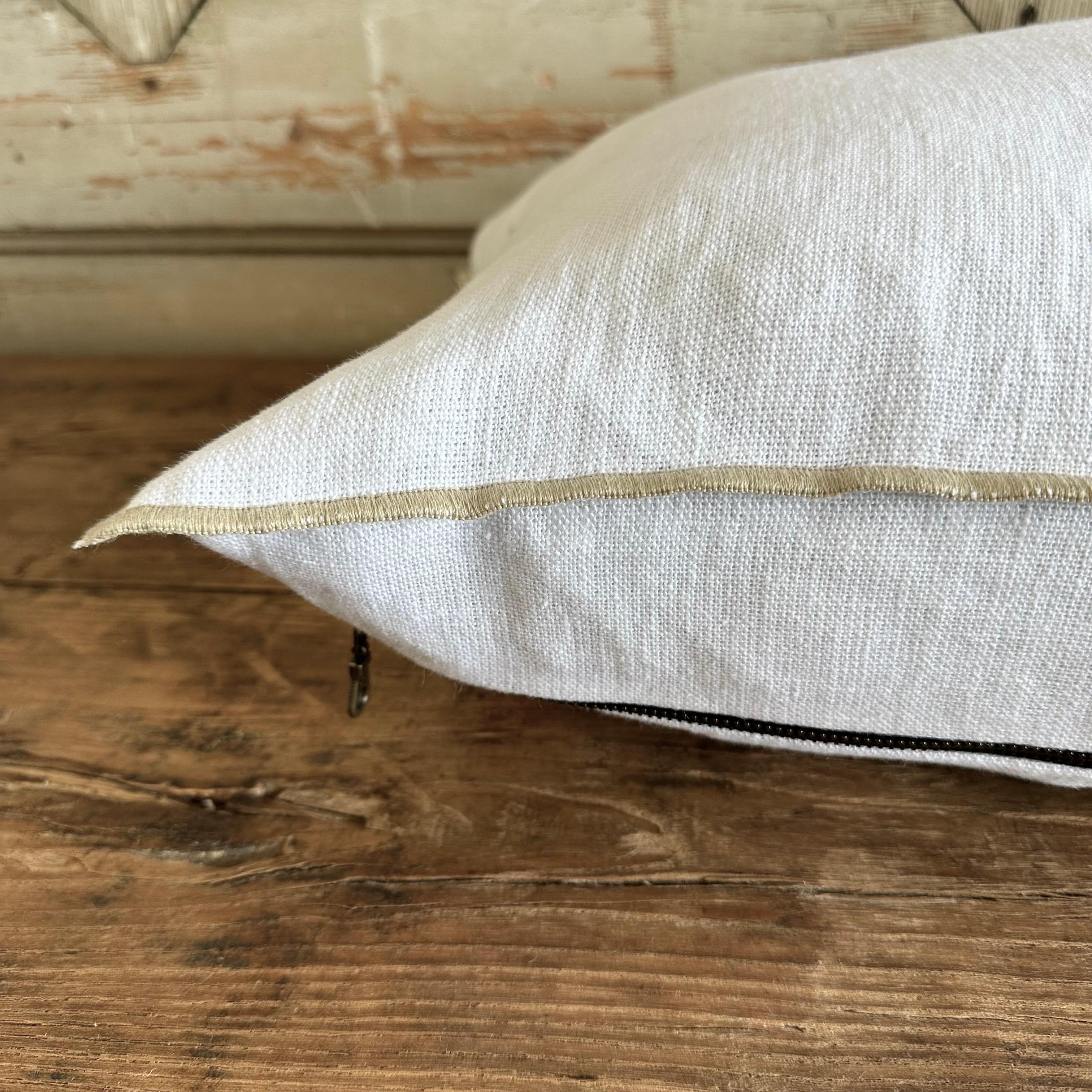 French Flax Linen Lumbar Pillow in Blanc In New Condition In Brea, CA