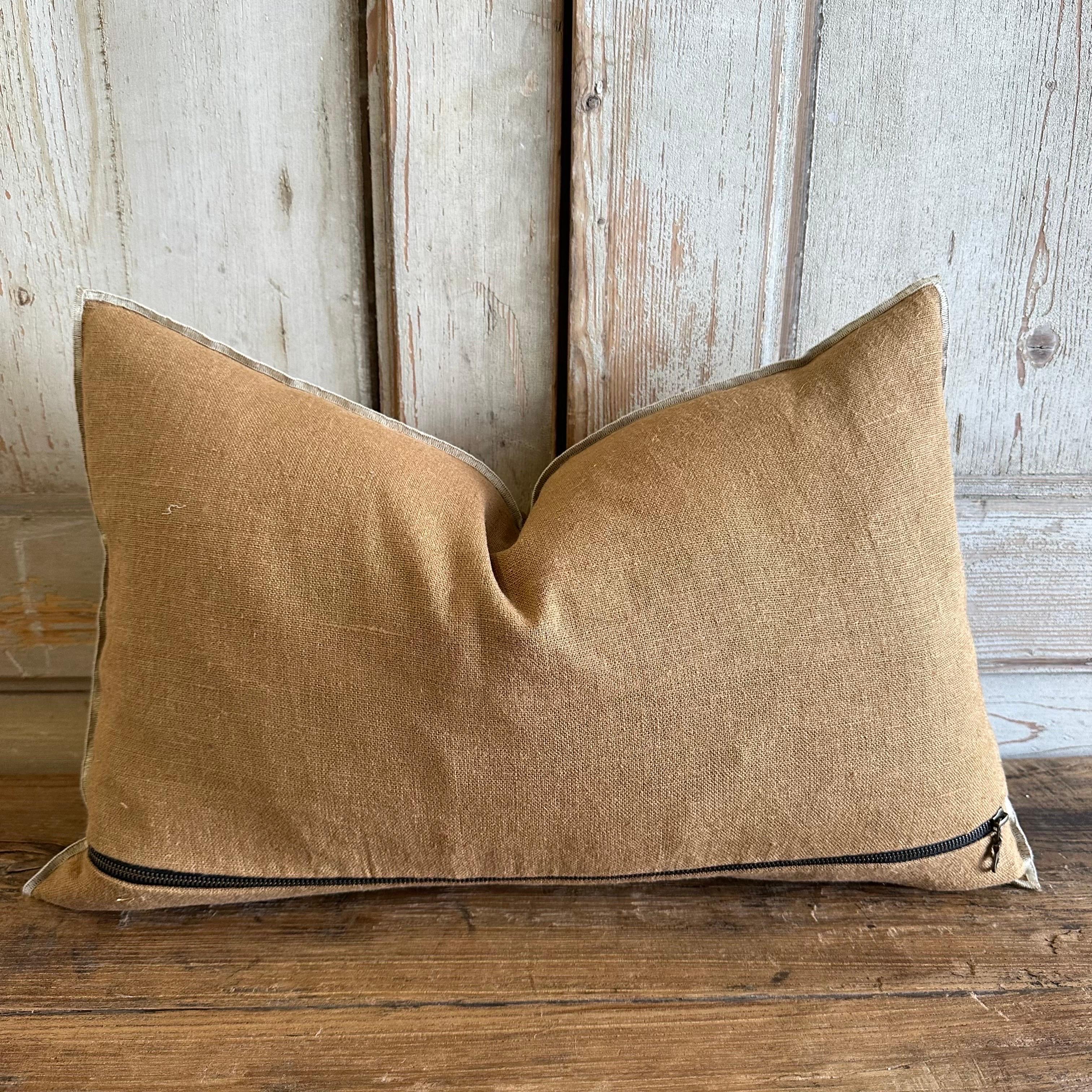 French Flax Linen Lumbar Pillow in Tabac For Sale 1