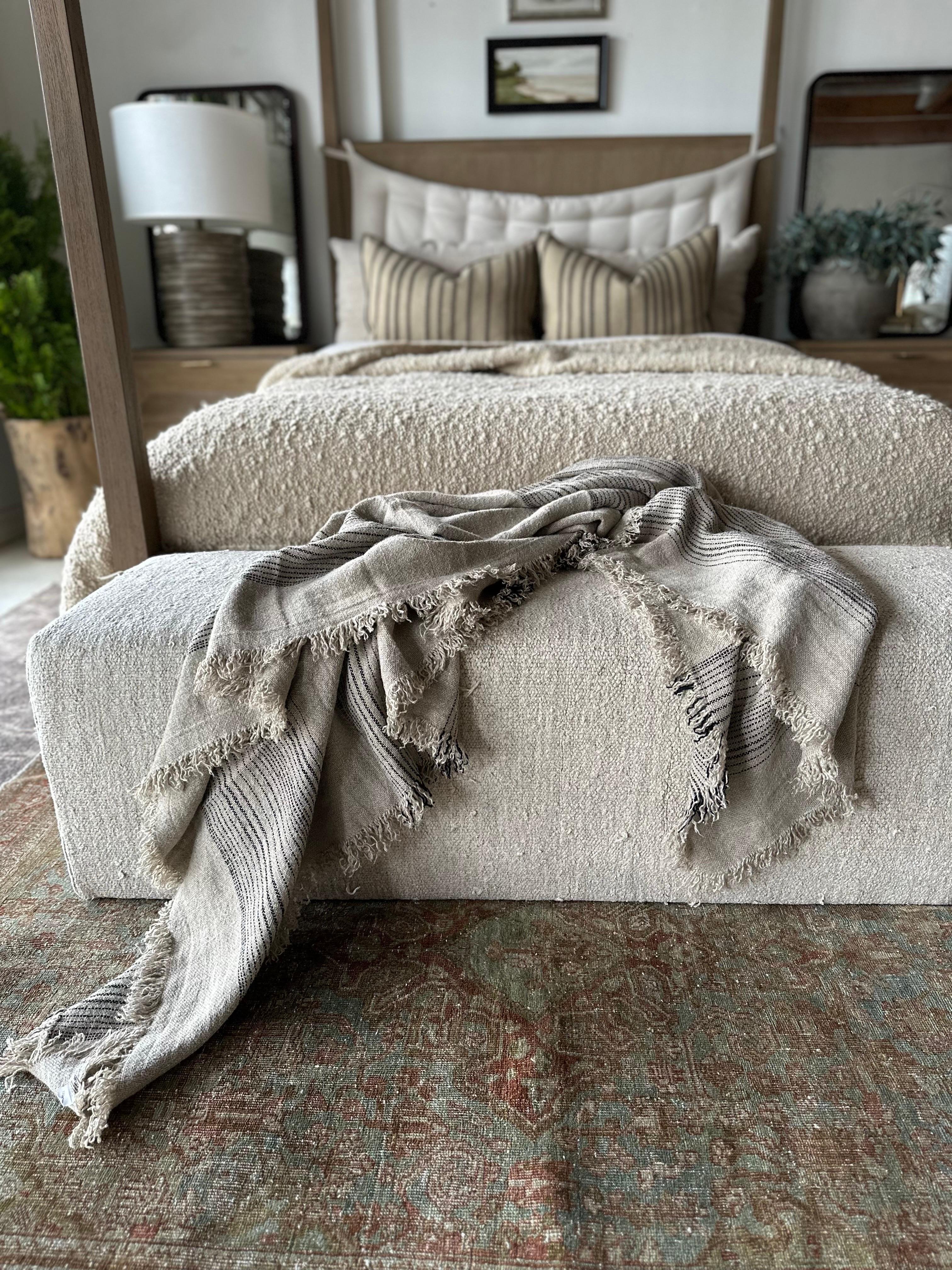 French Flax Linen Throw with Stripes In New Condition For Sale In Brea, CA