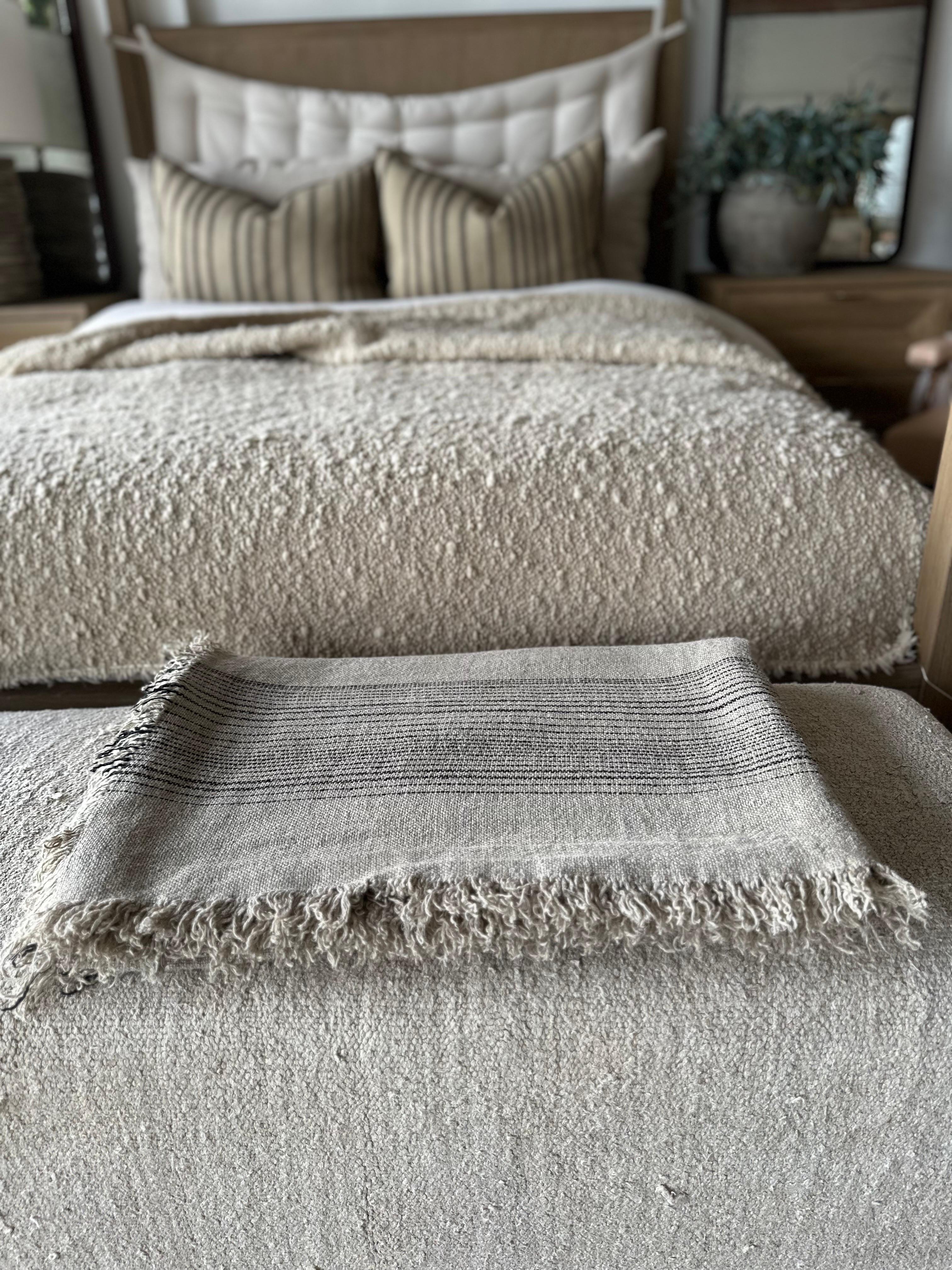 French Flax Linen Throw with Stripes For Sale 4