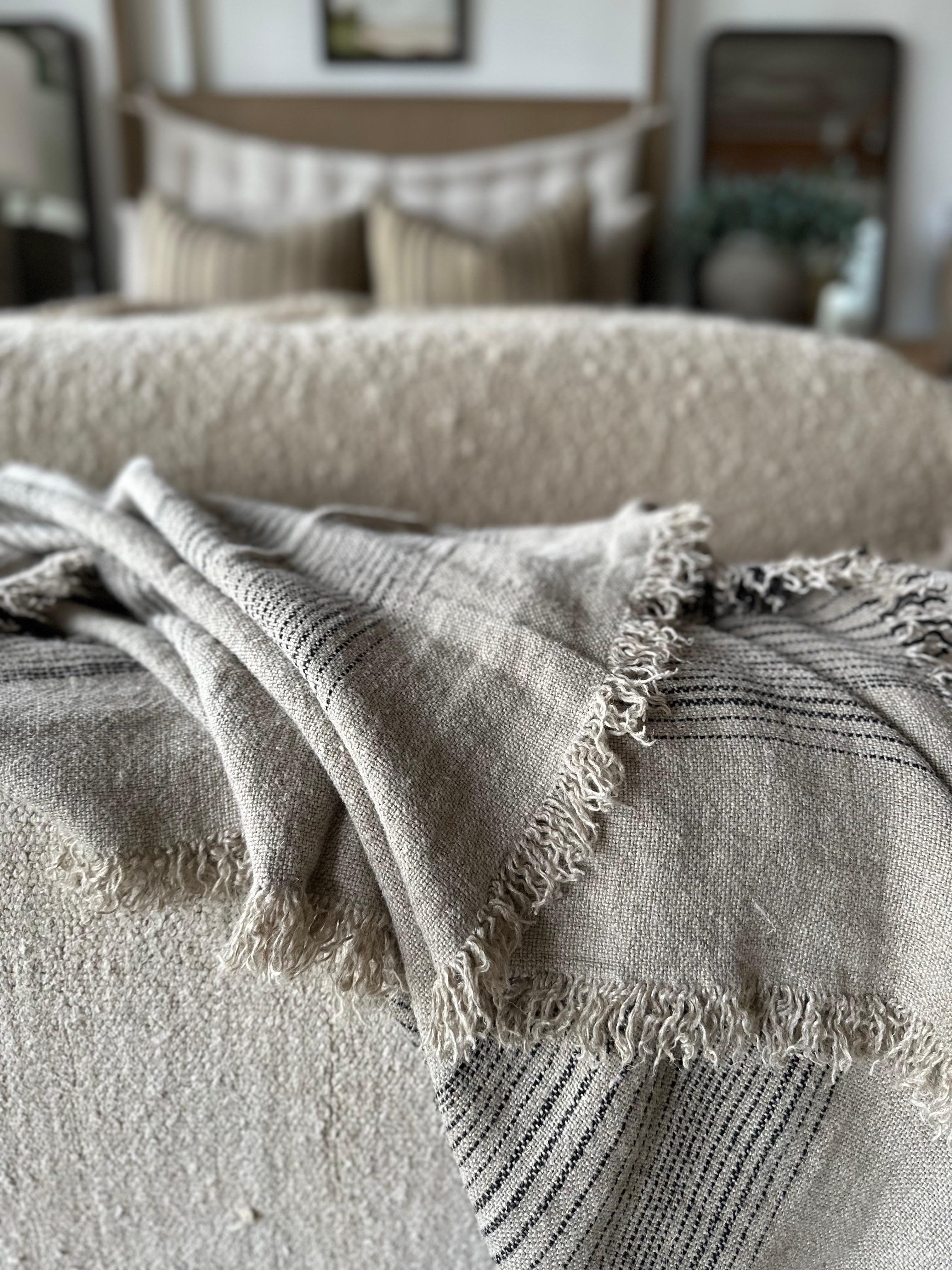 French Flax Linen Throw with Stripes For Sale 5