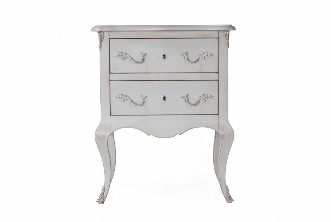 French Fleur Bedside Table, 20th Century For Sale 3