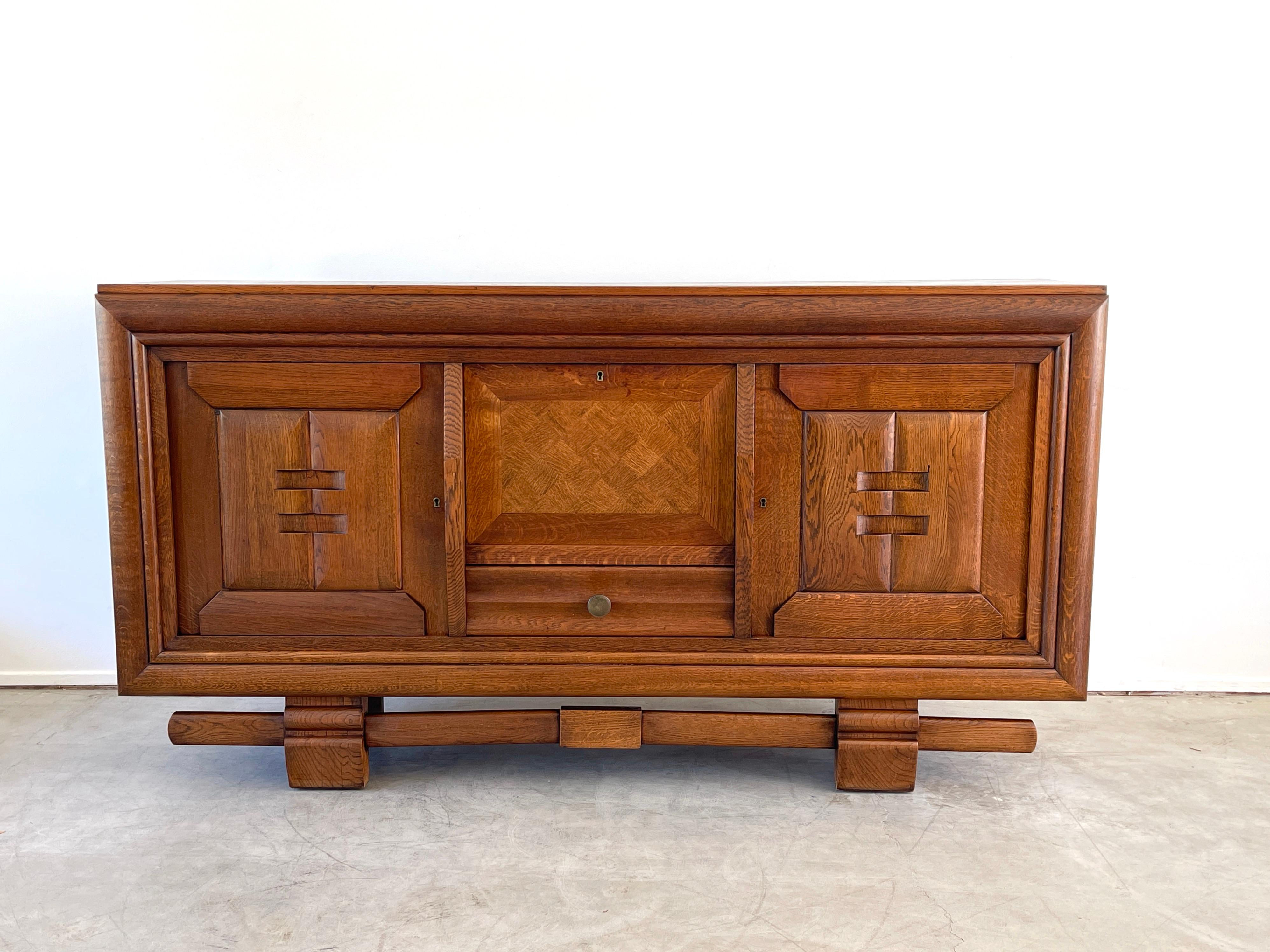 Schwebendes Sideboard aus den 1940er Jahren im Angebot 4