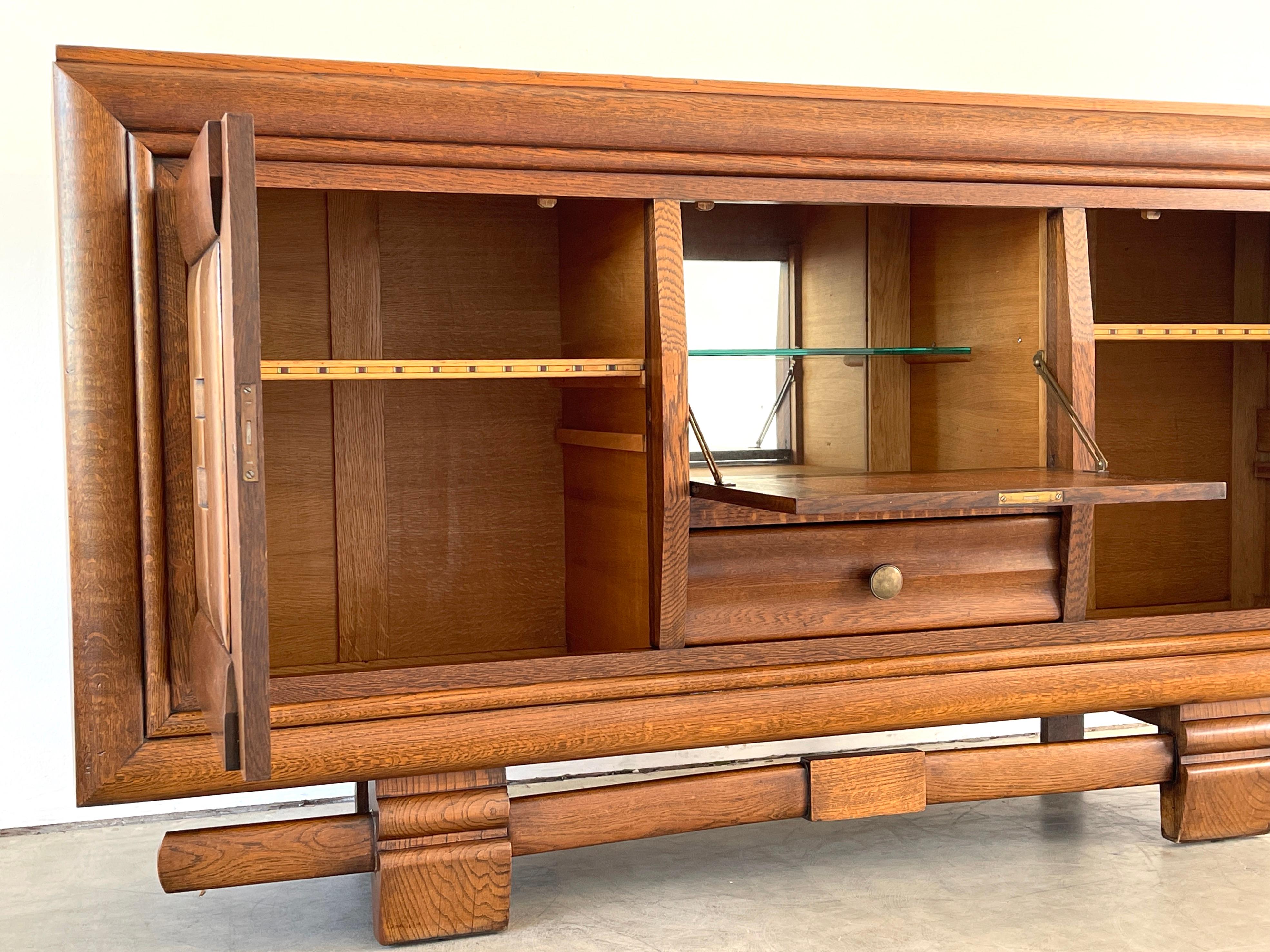 Schwebendes Sideboard aus den 1940er Jahren (Mitte des 20. Jahrhunderts) im Angebot