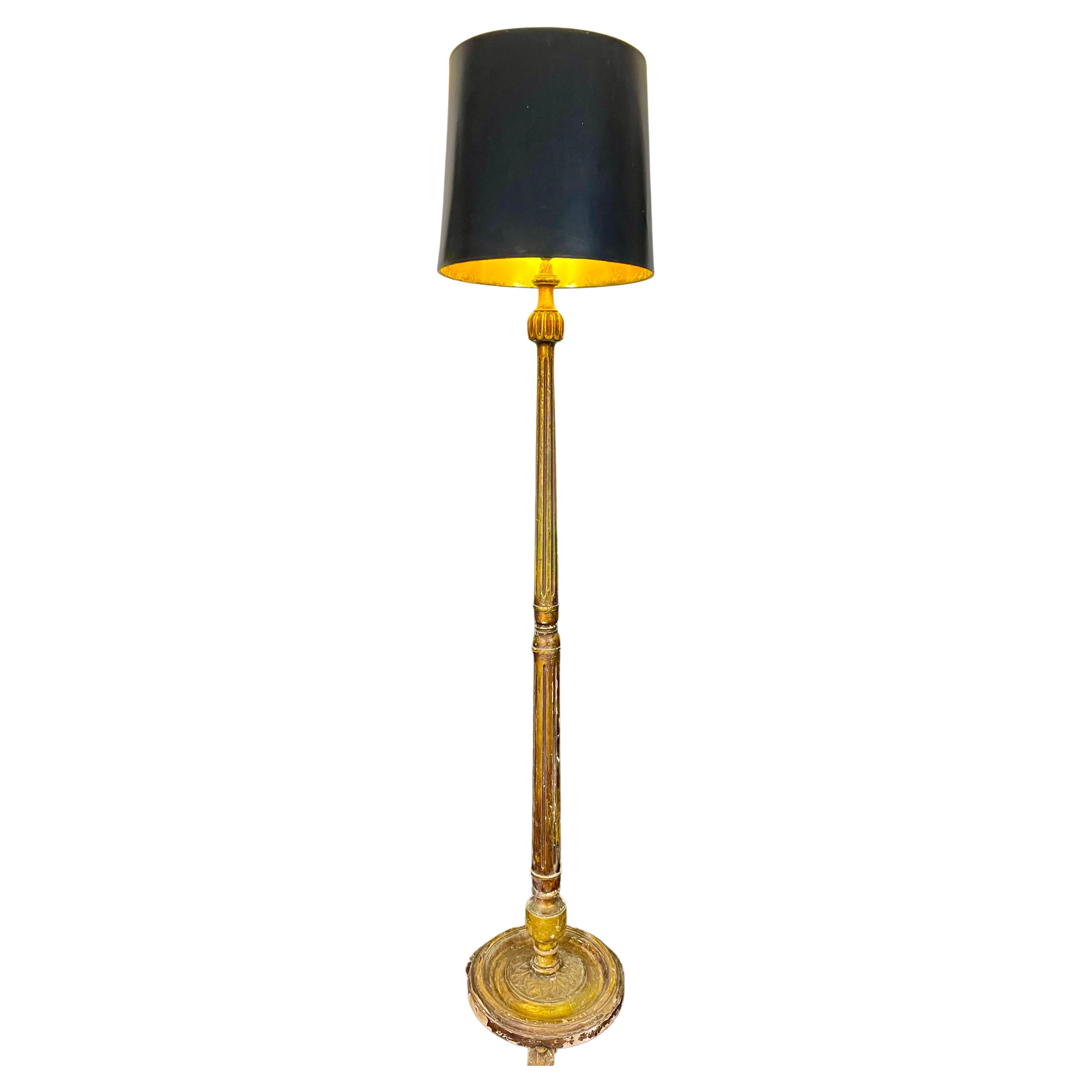 French Floor Lamp in Fluted and Gilded Wood, Louis XVI Style, 20t Century For Sale