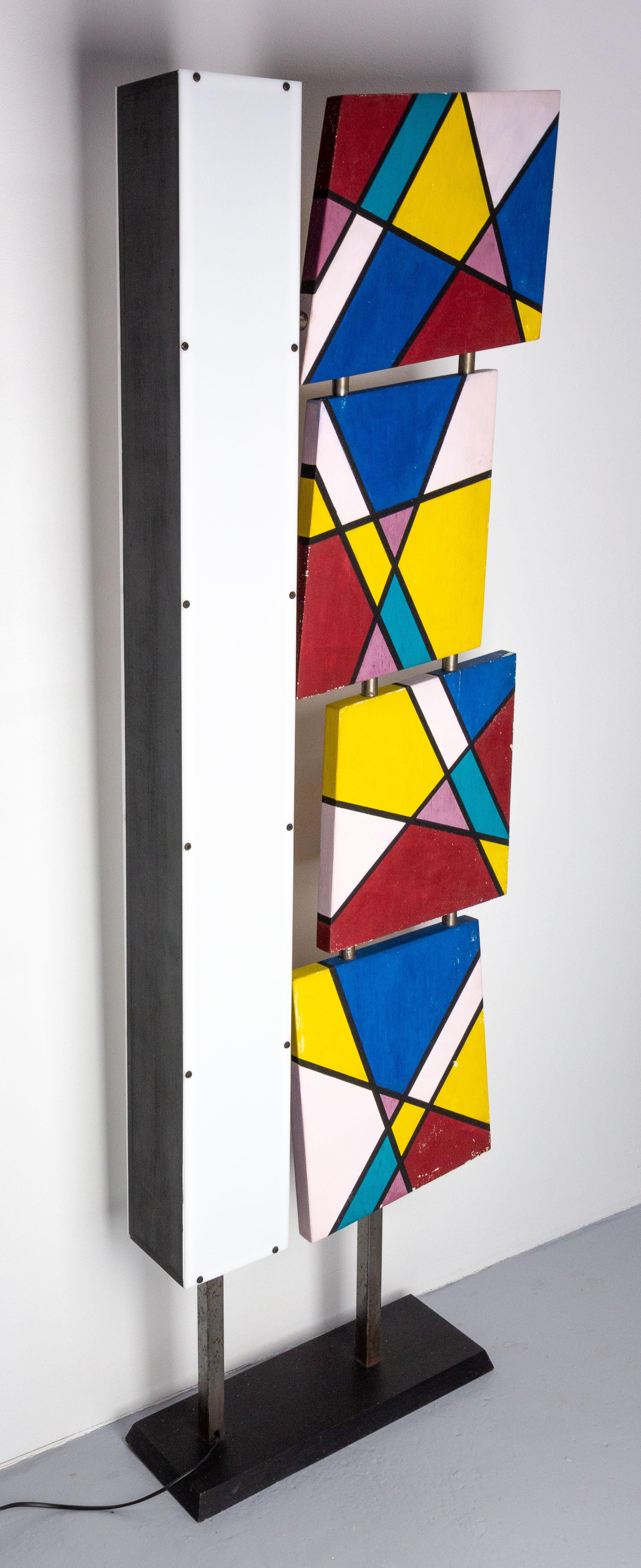 French Floor Lamp with Mondrian Style Paintings, circa 1990 In Good Condition For Sale In Labrit, Landes