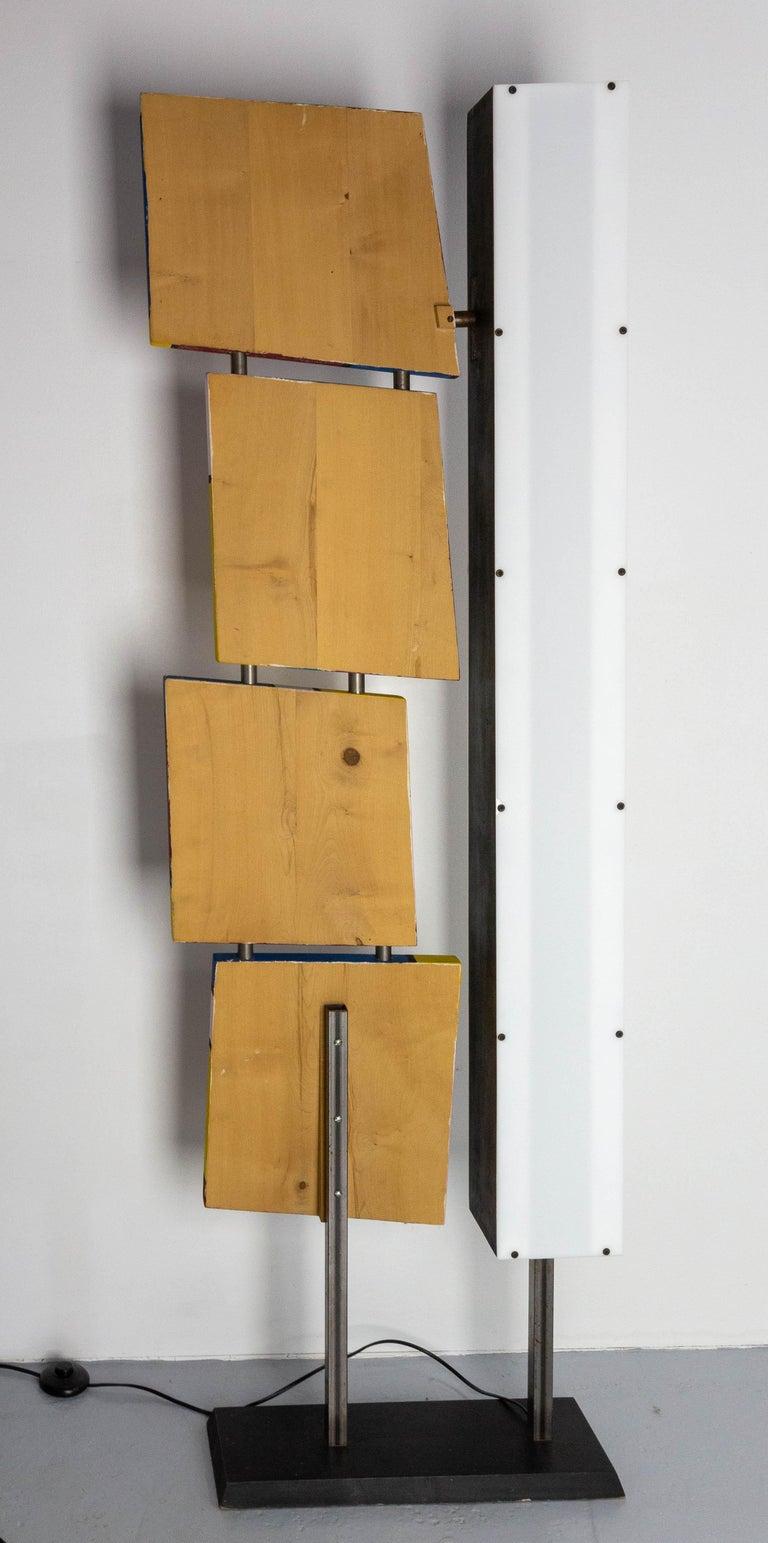 Lámpara de pie francesa con pinturas de estilo Mondrian, hacia 1990 en venta 2