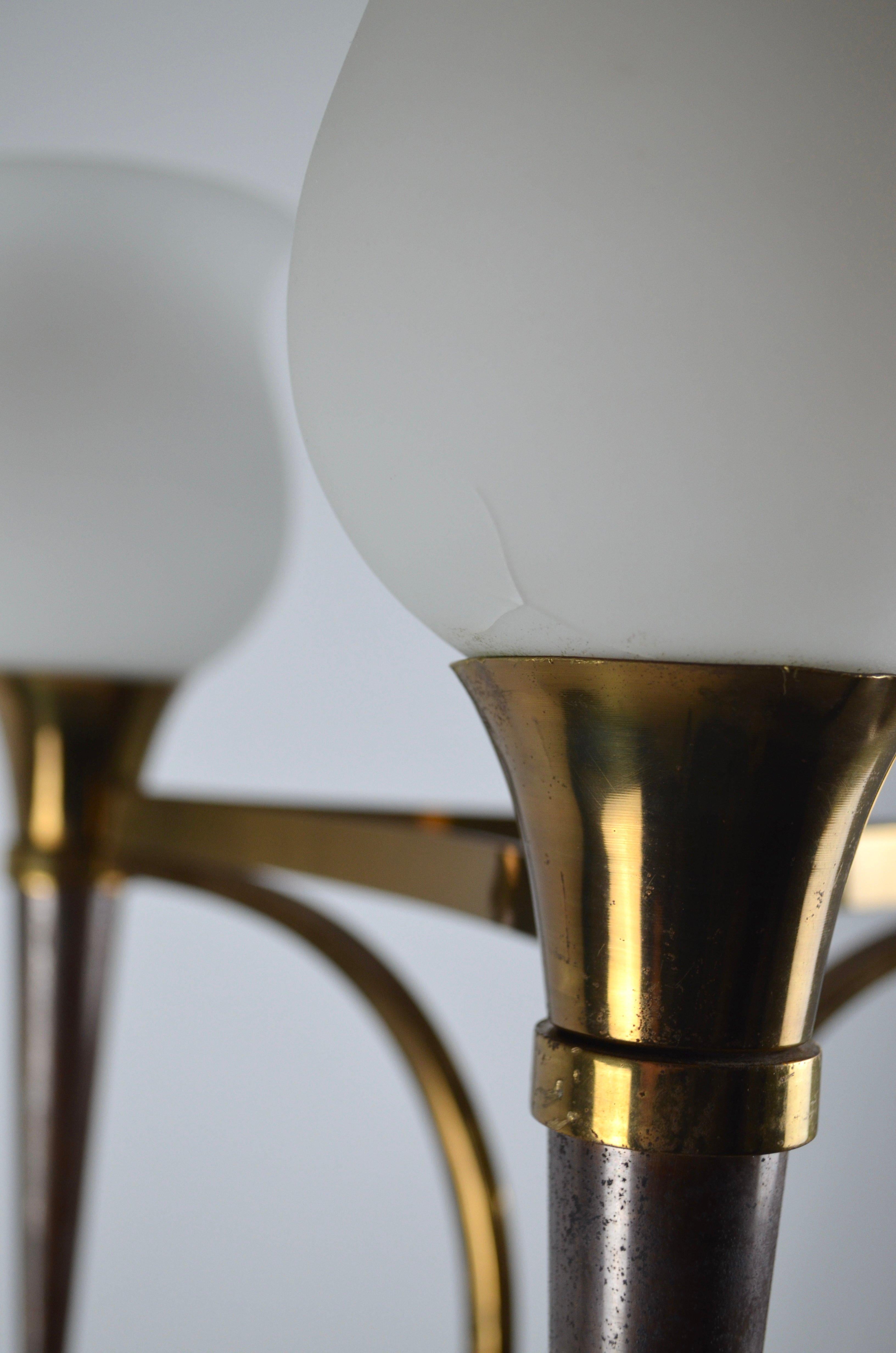 French Floor Lamp with Three Lights in Bronze and Brass, 1950s In Good Condition For Sale In Marinha Grande, PT