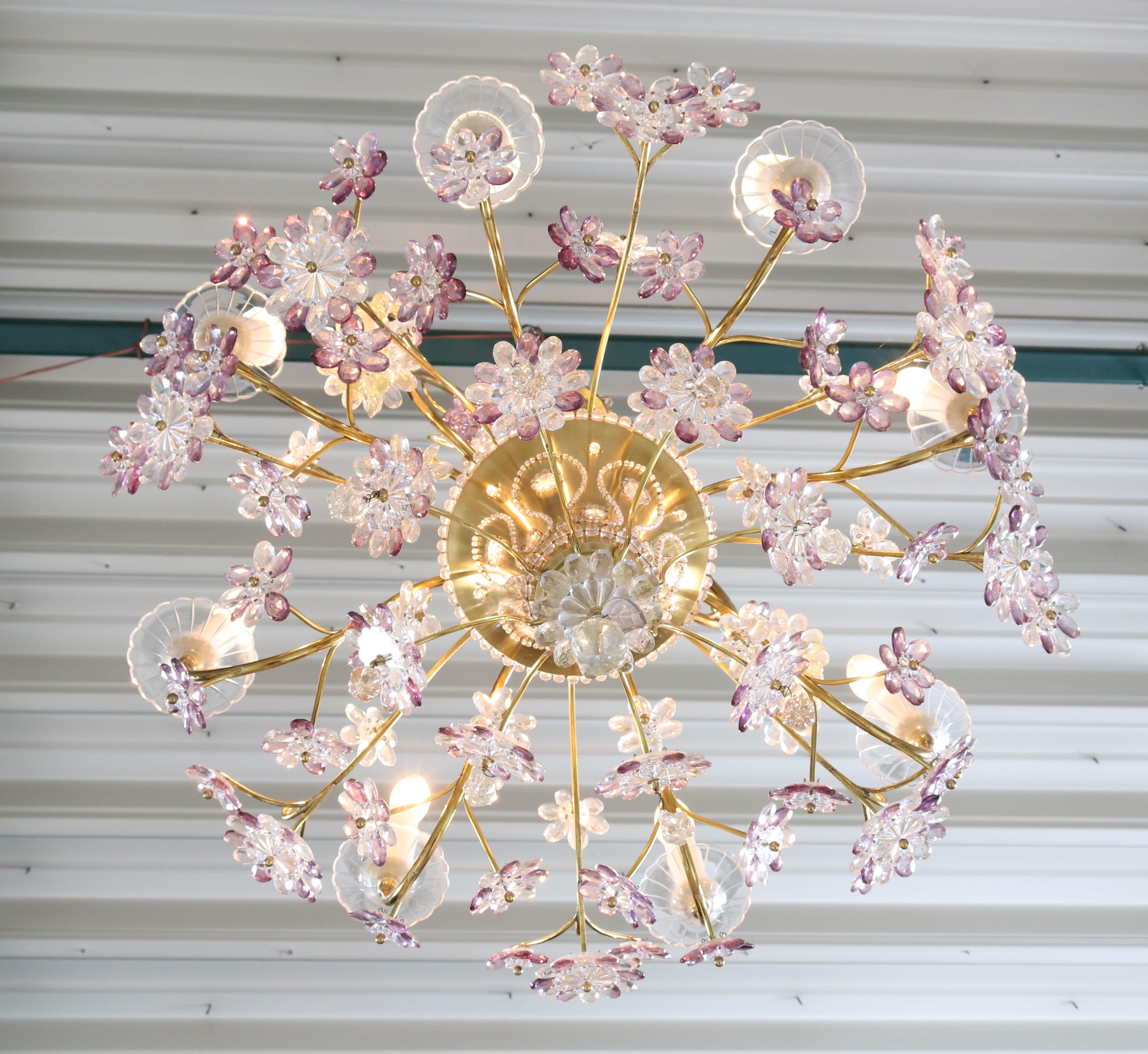 French Floral Amethyst Crystal Chandelier in the style of Maison Baguès, 1950s 4