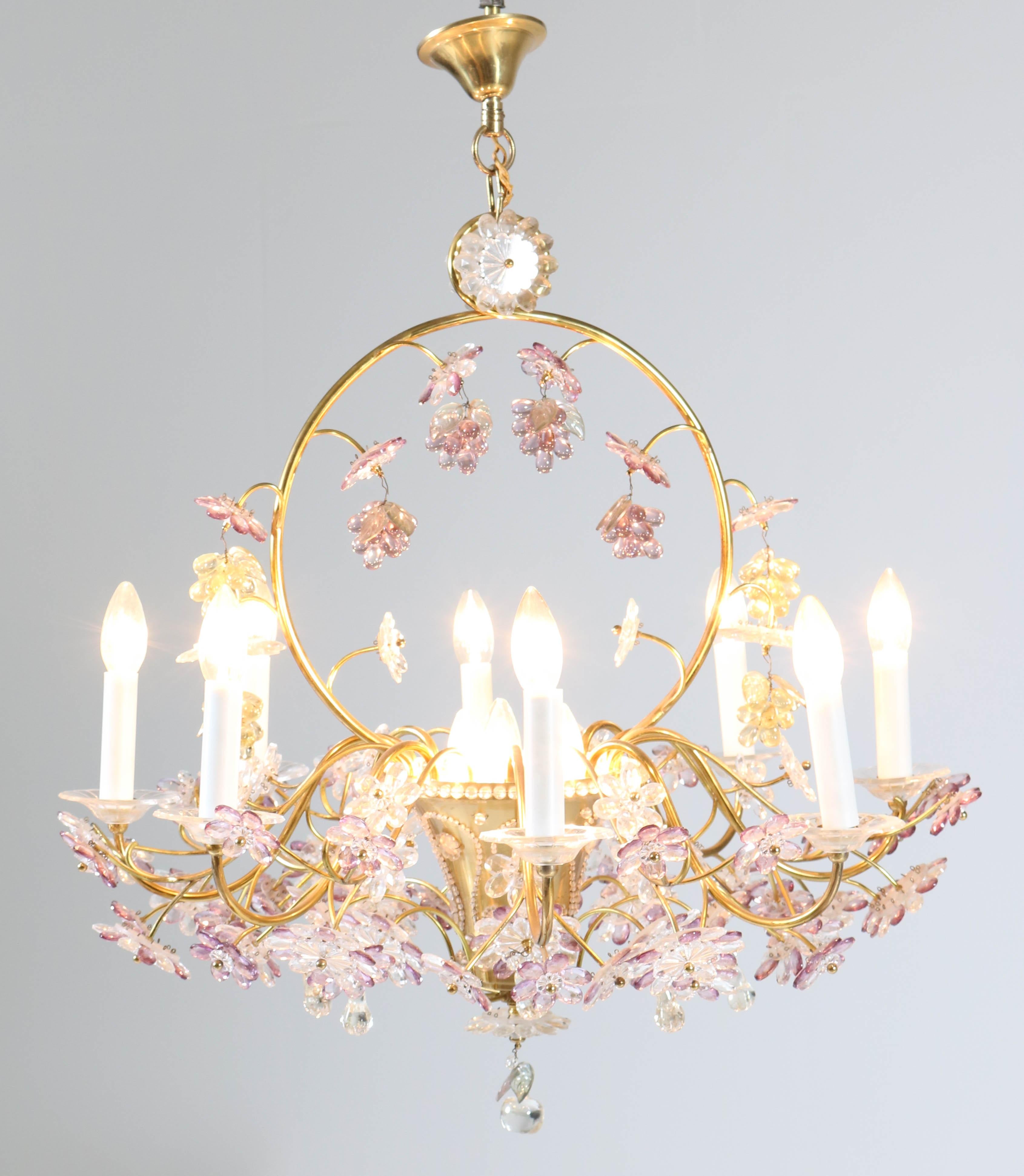 French Floral Amethyst Crystal Chandelier in the style of Maison Baguès, 1950s 1