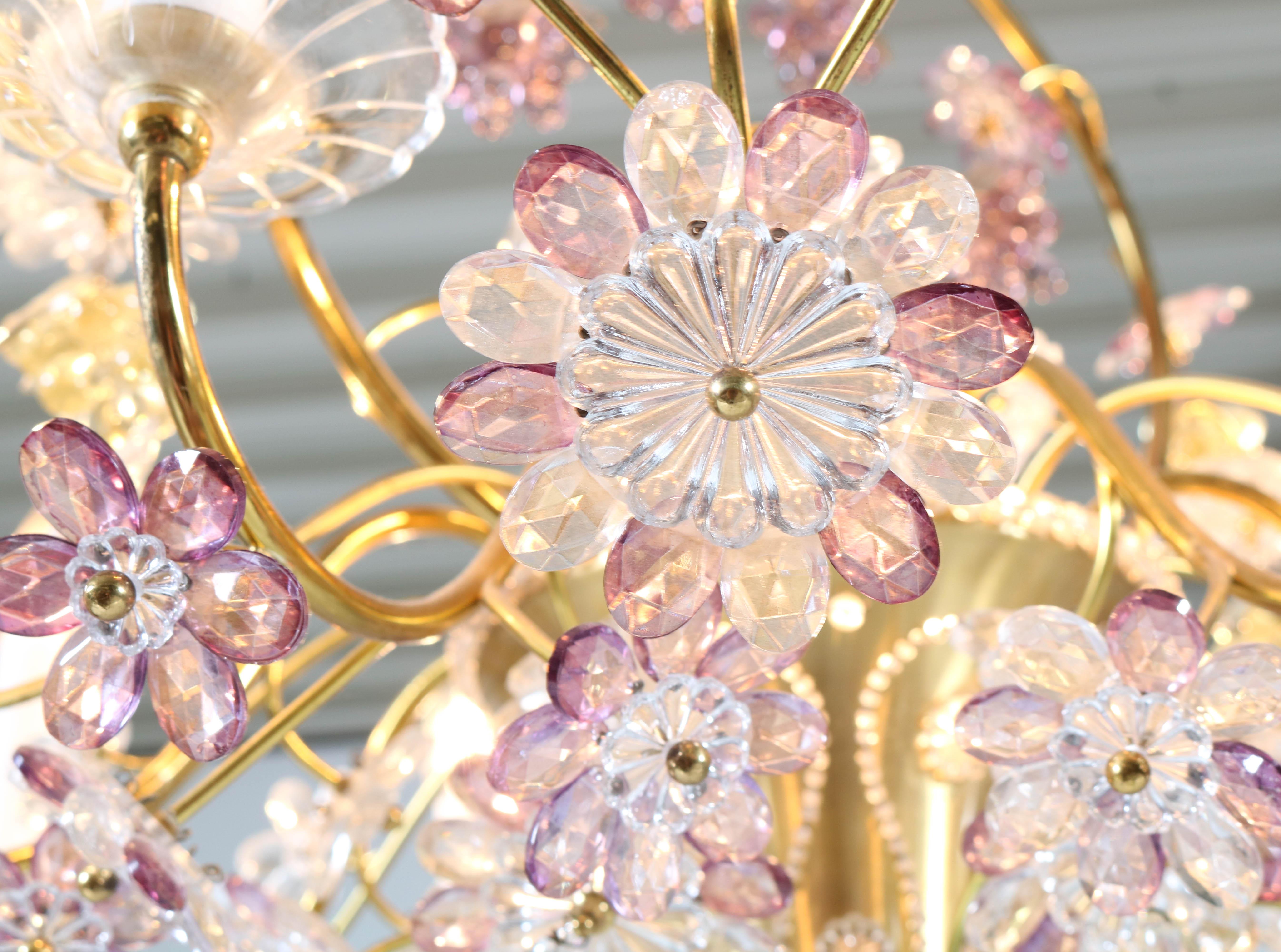 French Floral Amethyst Crystal Chandelier in the style of Maison Baguès, 1950s 3